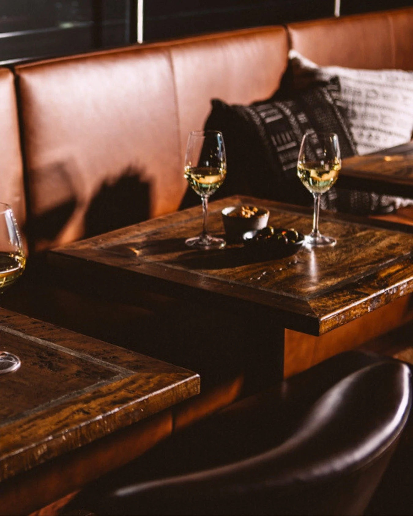 Join us from 5:30pm tonight in The Wine Room. Whether it&rsquo;s dinner or just a glass of wine and nibbles in the lounge, we&rsquo;d love to have you.

Bookings via the link in our bio.

#TWR #thewineroom #loungevibes #nibbles #dinner