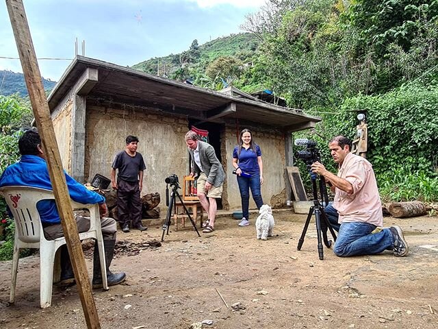 Cubriendo el sismo en oaxaca 🕵️&zwj;♂️@alasdairbaverstock 📸@polomassud 🎬@orianacgs 
#cgtnamerica #news #worteam