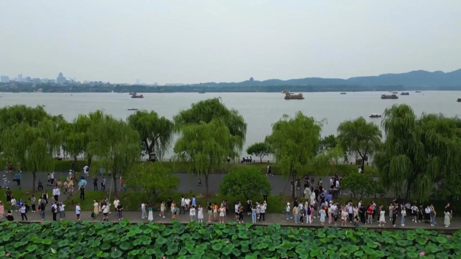 Industry seeks to capitalize on U.S. tourism drop