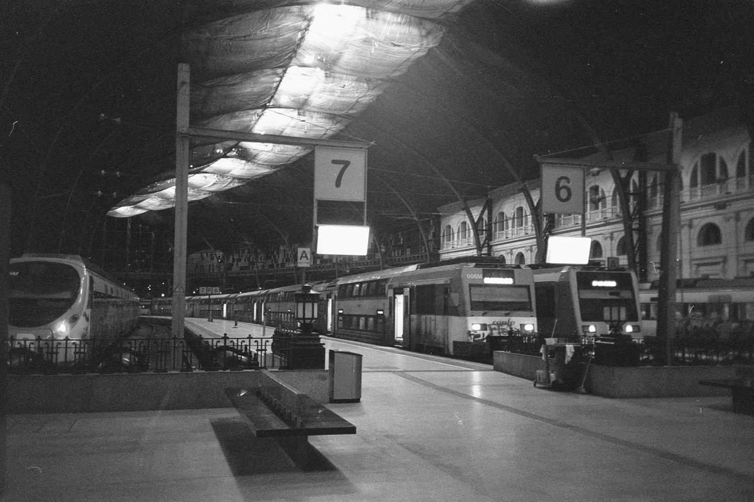 151-03.jpg
