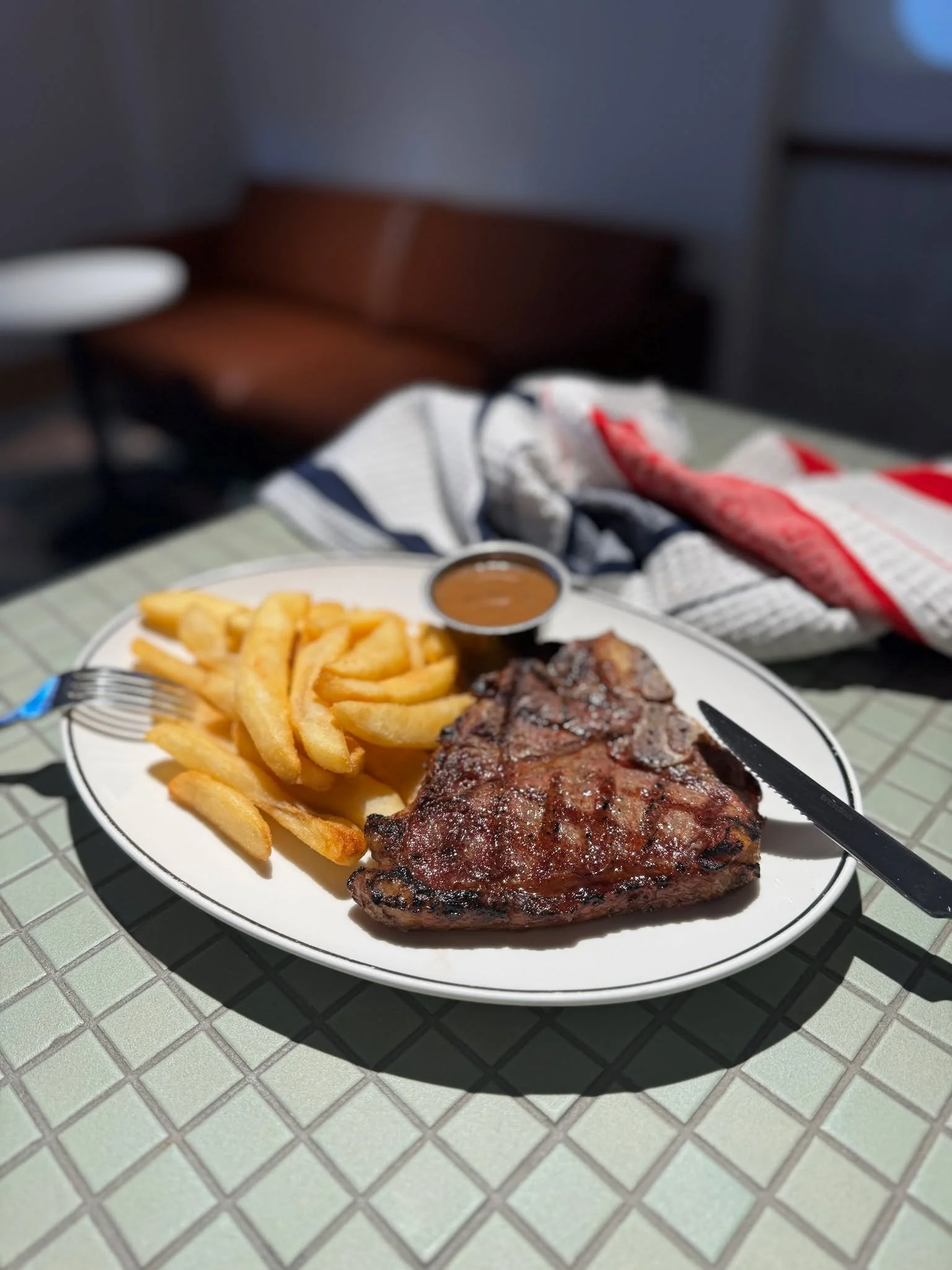 🥩🔥 WE ALL KNOW WHAT DAY IT IS&hellip; T-BONE THURSDAY! 🔥🥩

Thursdays at the Colonial just hit different! 😍

A juicy, flame-grilled T-Bone steak, golden chips and rich gravy&hellip; all for just $20! 🤤🍟

🥩 T-Bone Steak + Chips &amp; Gravy
💰 J