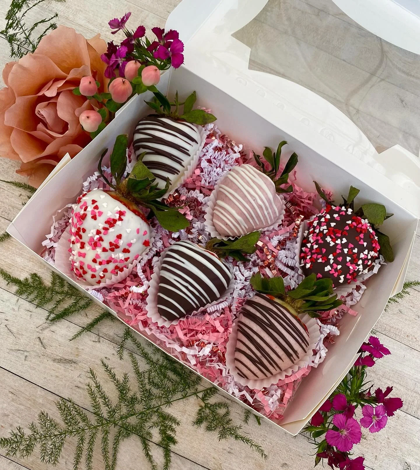 Valentine&rsquo;s Day is right around the corner! 💖😍💗 Preorder our chocolate covered strawberries now and pick them up from February 9th-14th! Or order online at devynnsgarden.com with your next bouquet! 💐 

Don&rsquo;t miss out, these beauties s