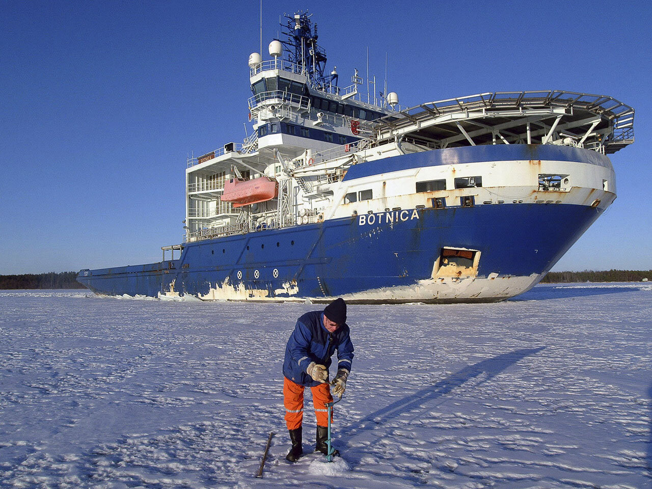 B924_DA-IcebreakersFinland035-crop-4x3-1280px.jpg