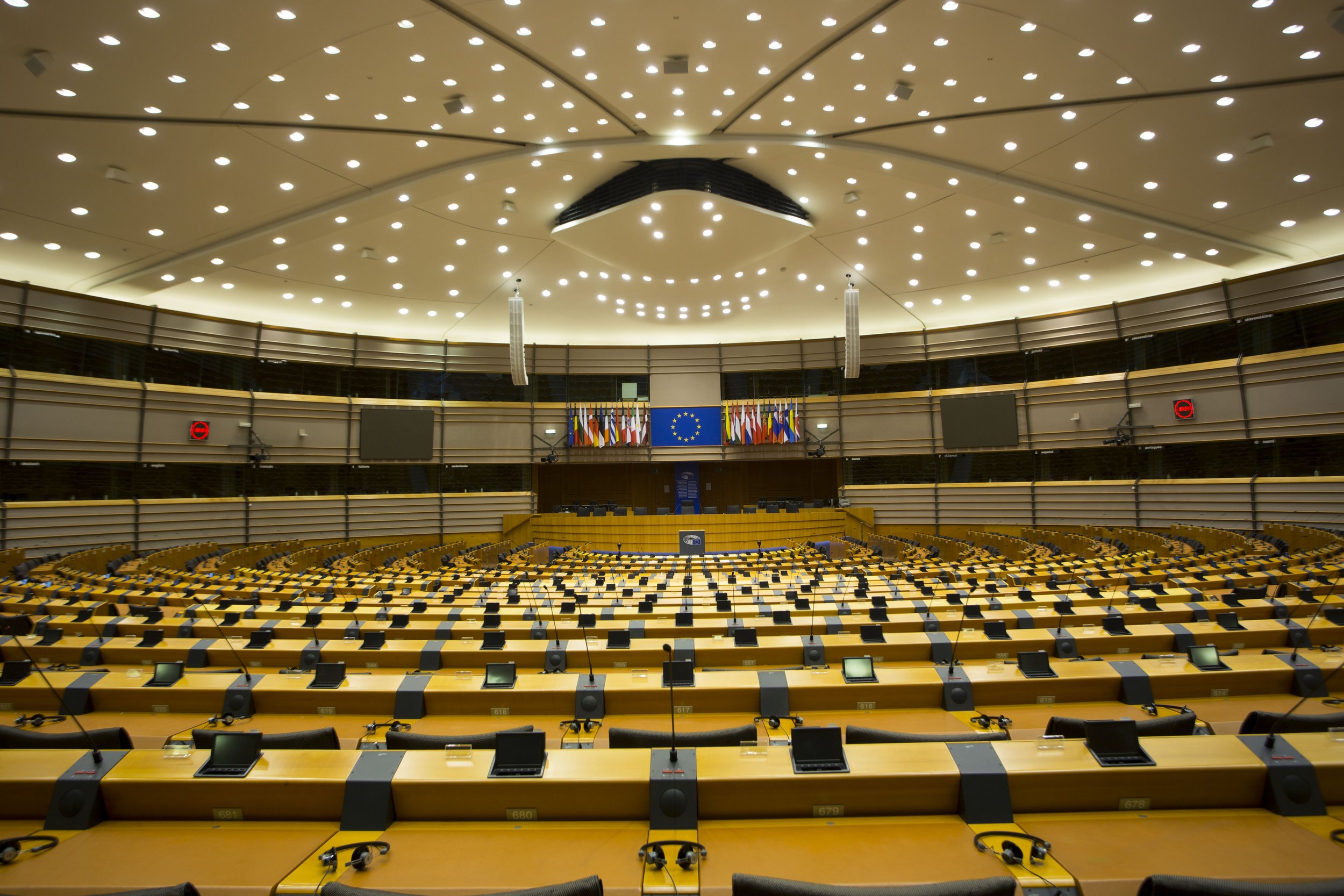 EU INSTITUTIONS