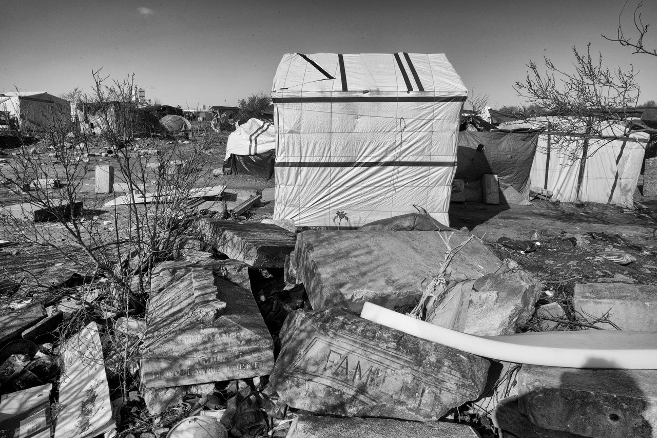  Last days for Jungle of Calais, in the next days will be demolished Eritrean church & tents of 1K transmigrants, Calais, France, March 4, 2016. Credit Photo © Delmi Alvarez. 