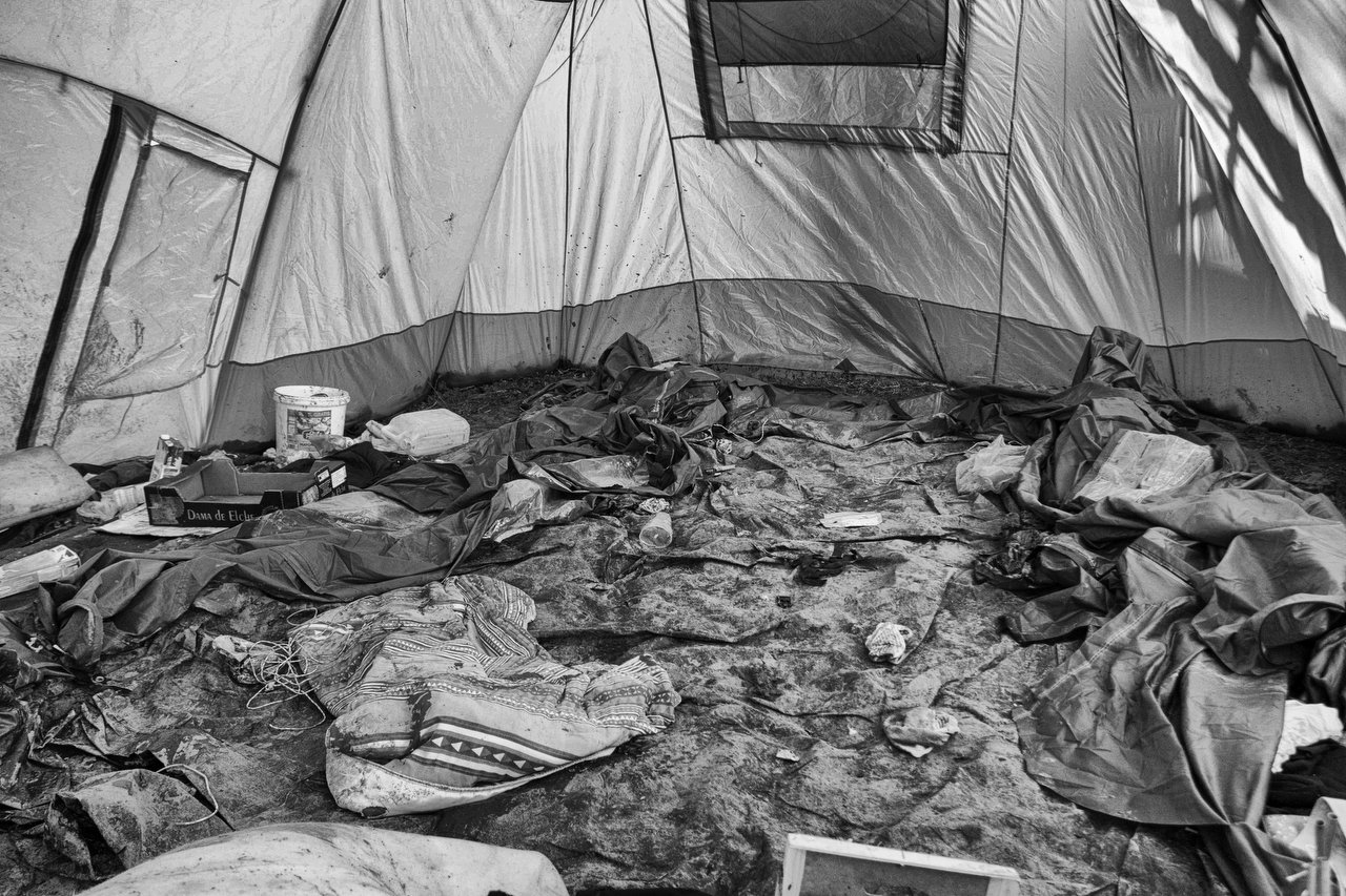  Inside of a tent at the refugee camp of Grande-Synthe, Dunkirki, France, January 8, 2016. Photo Delmi Alvarez. 