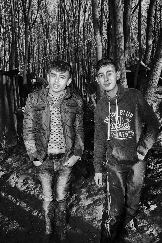  Two kurdish youngsters brothers at the refugee camp of Grande-Synthe, Dunkirki, France, January 8, 2016. Photo Delmi Alvarez. 