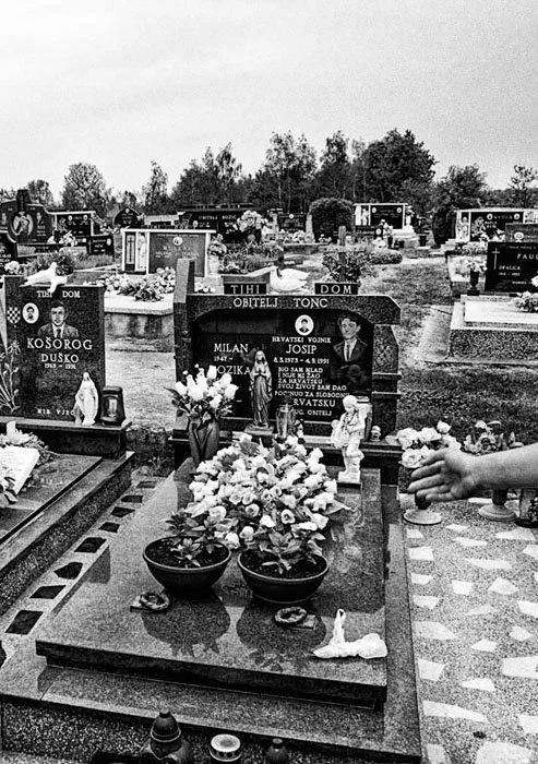 ALD20130502-CROATIA246-cetekovca-cover-BW.jpg
