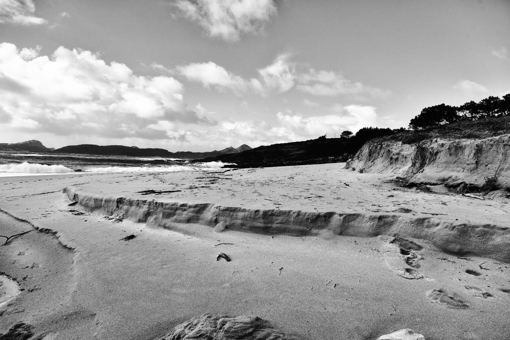 ALD13FEB26-90427-praia-melide-bw .jpg