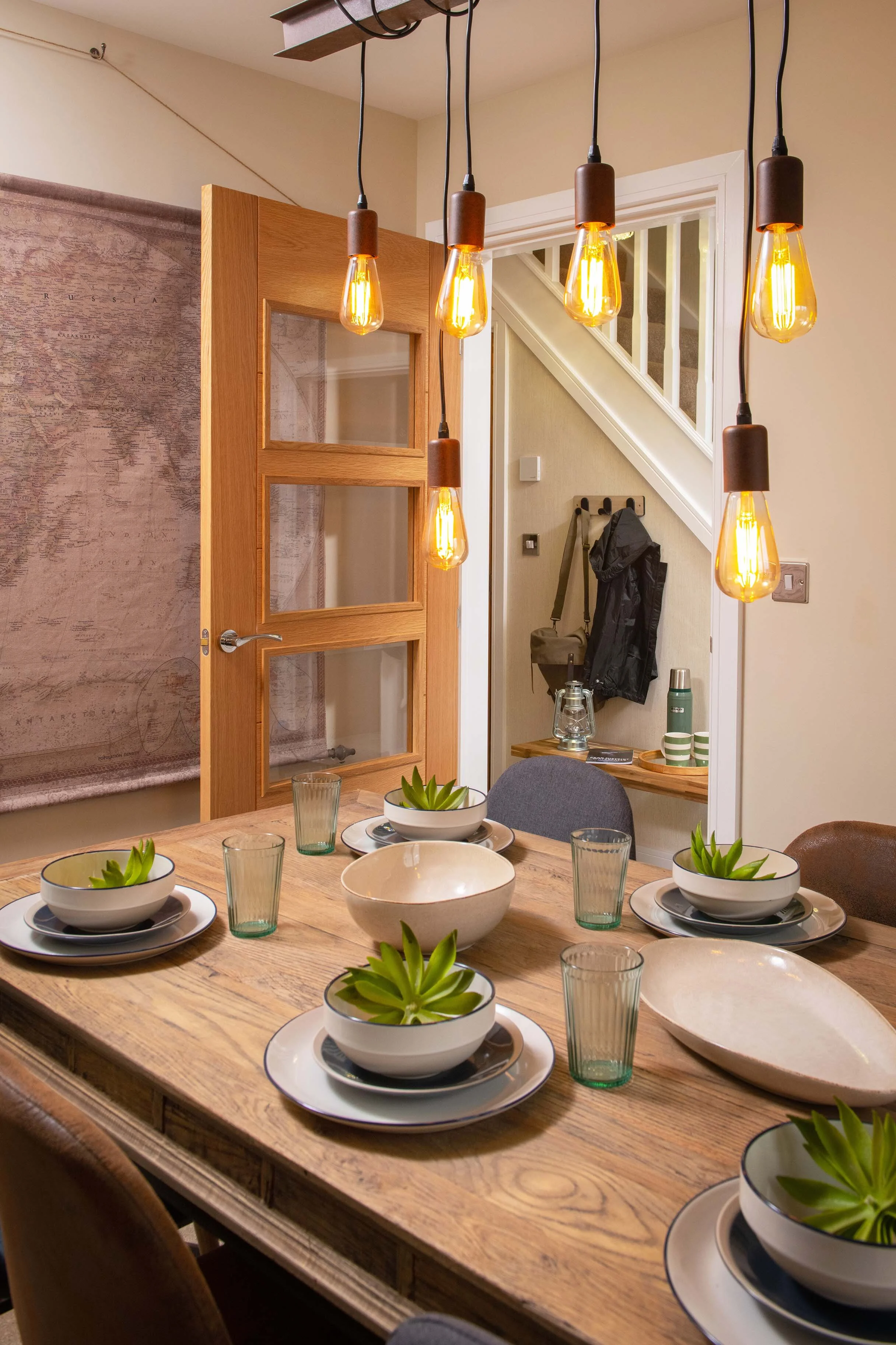  professional real estate photography of a dining room located in the united kingdom https://www.procterimages.co.uk/ 