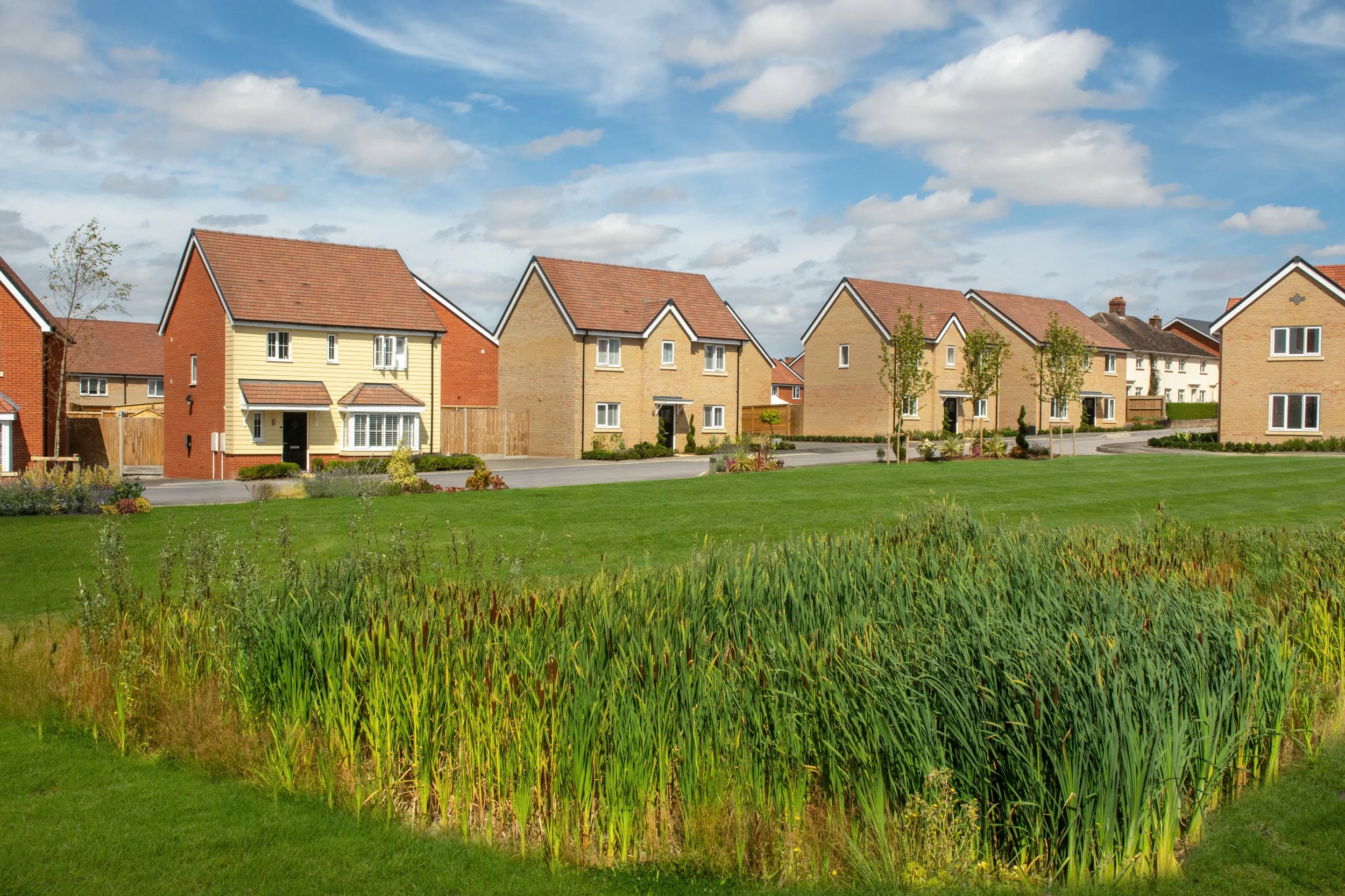 005 BellwayEssex_Hatfield Grove_External_DSC_1607_Website.jpg