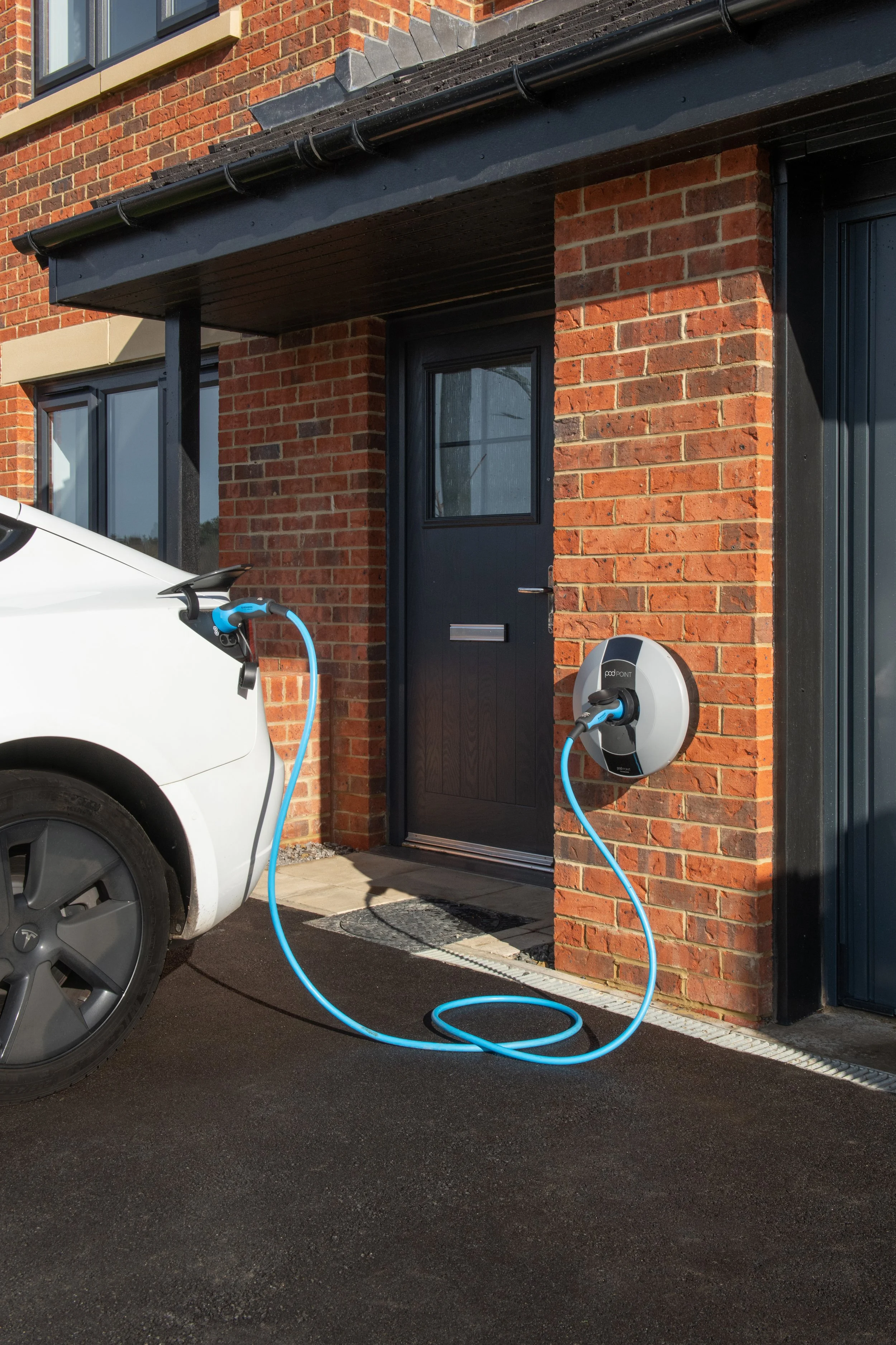 007 Bellway_ChurchView_FutureHome_ChargingPoint_Website.jpg