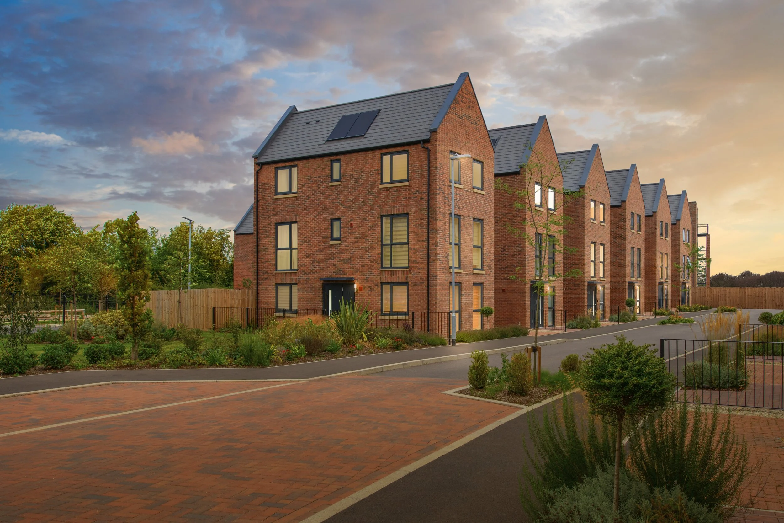 002 DWC_DarwinGreen_Cambridge_Huntingdon_Elsworth_4bed_3bed_Dusk_Web.jpg