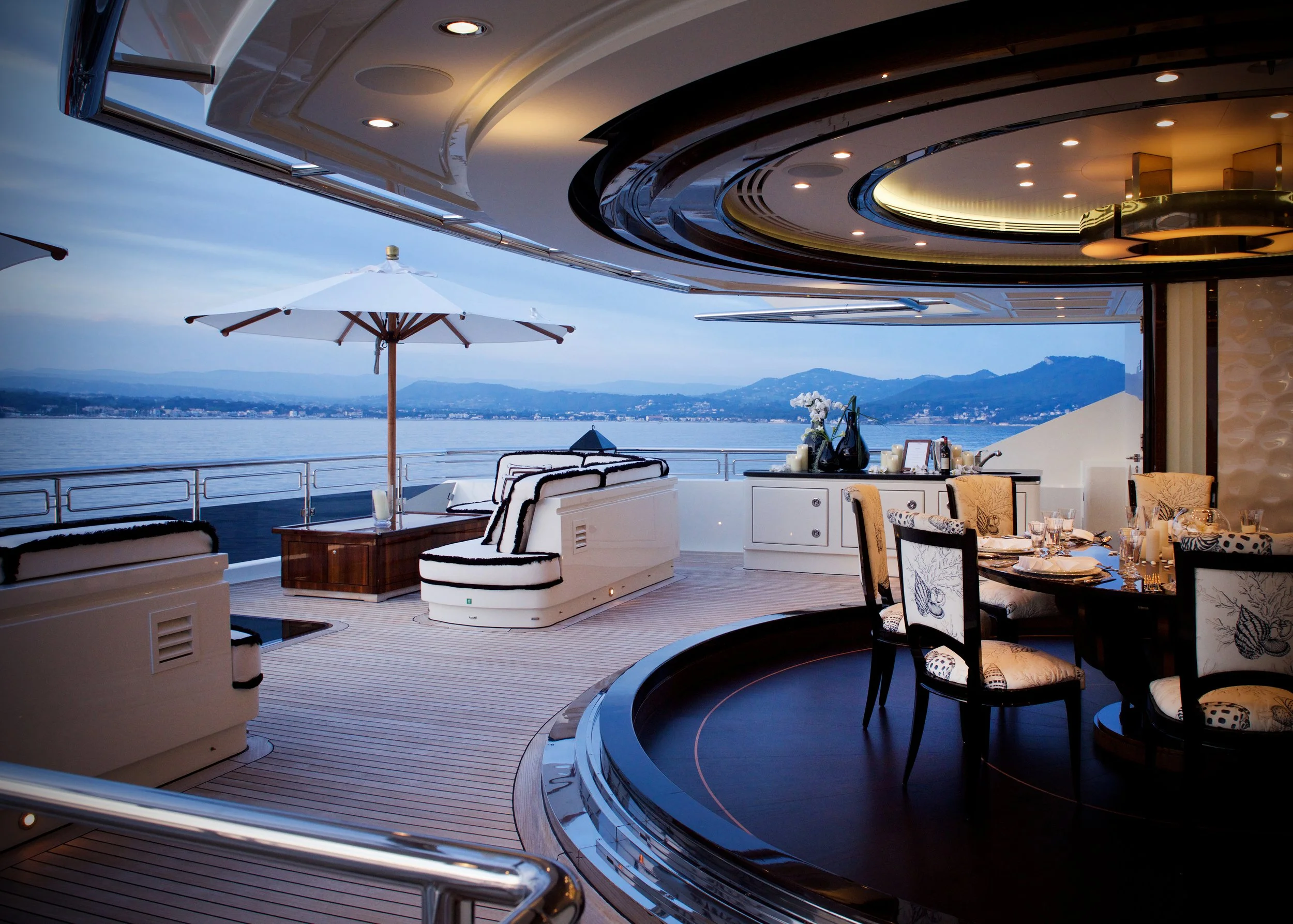 AN_dining 001_Web.jpg