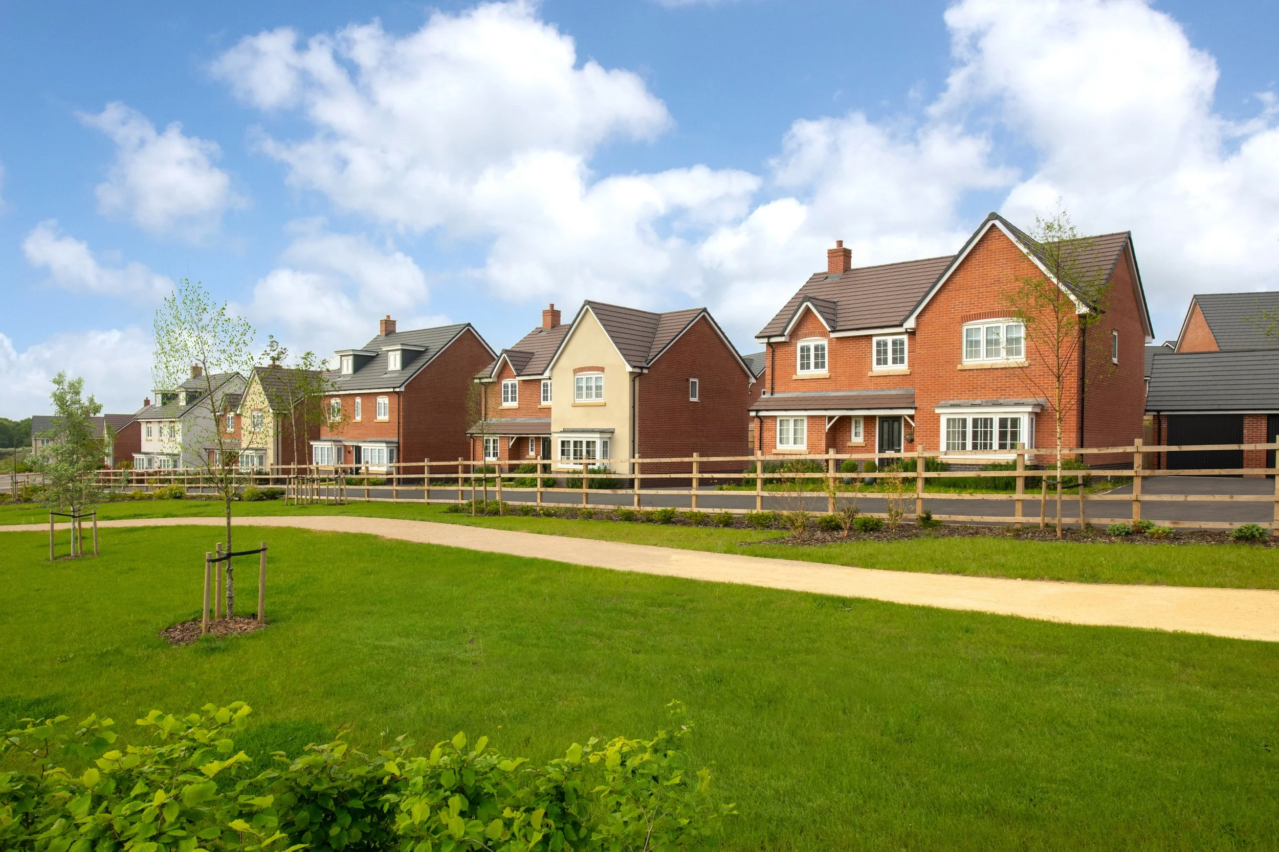 001 CrestNicholson_WestwoodPark_External_Website.jpg