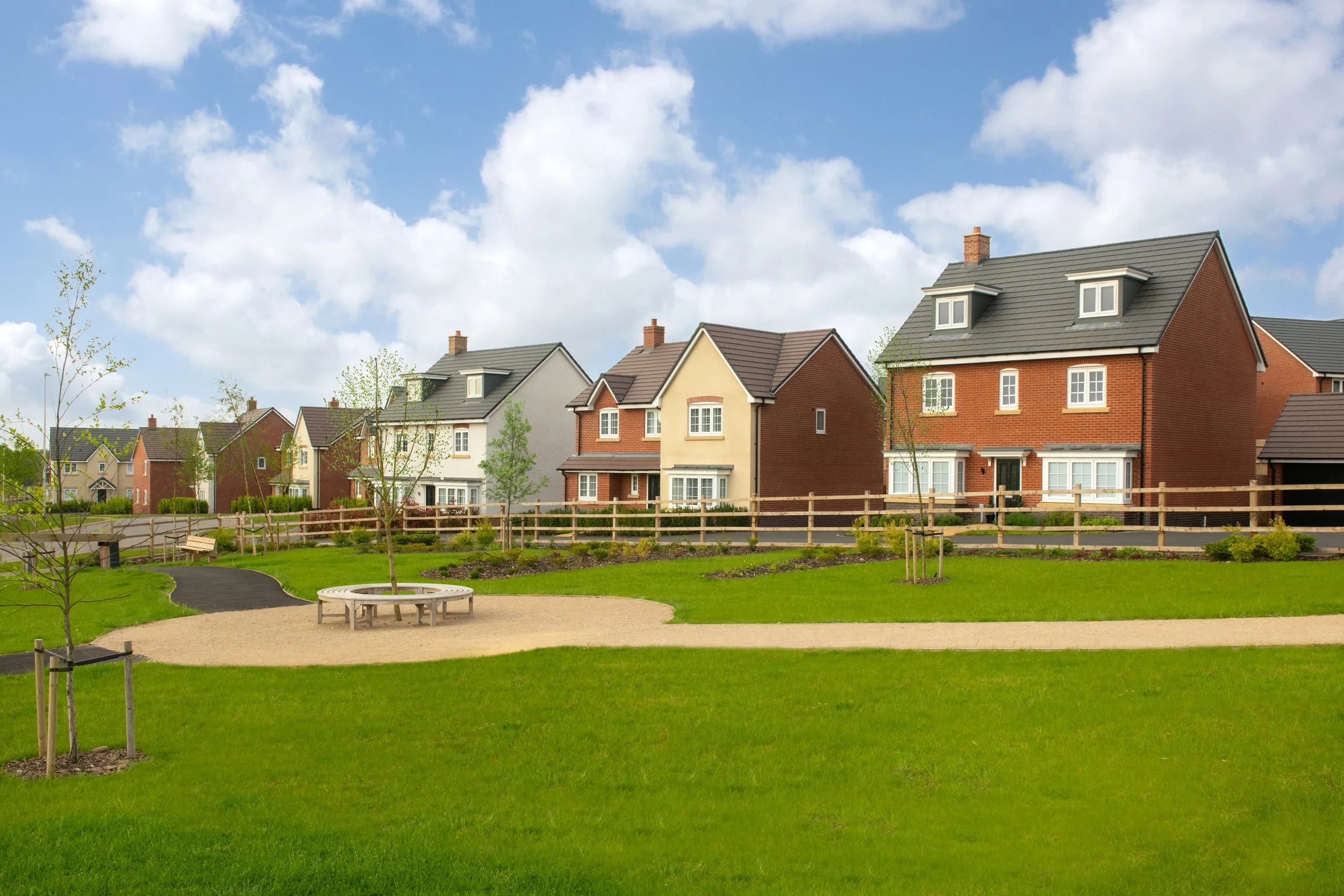 003 CrestNicholson_WestwoodPark_External_Website.jpg