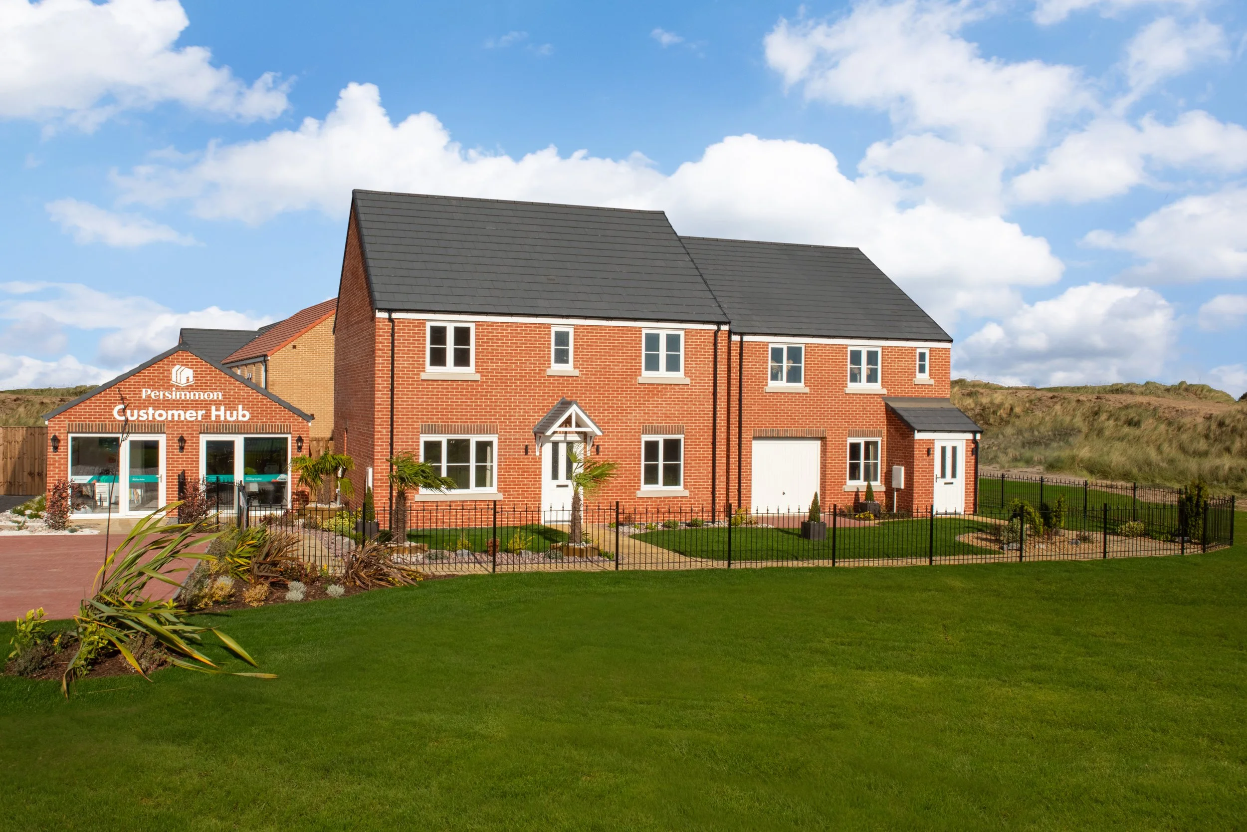 002 Persimmon_MarinePoint_Externals.jpg