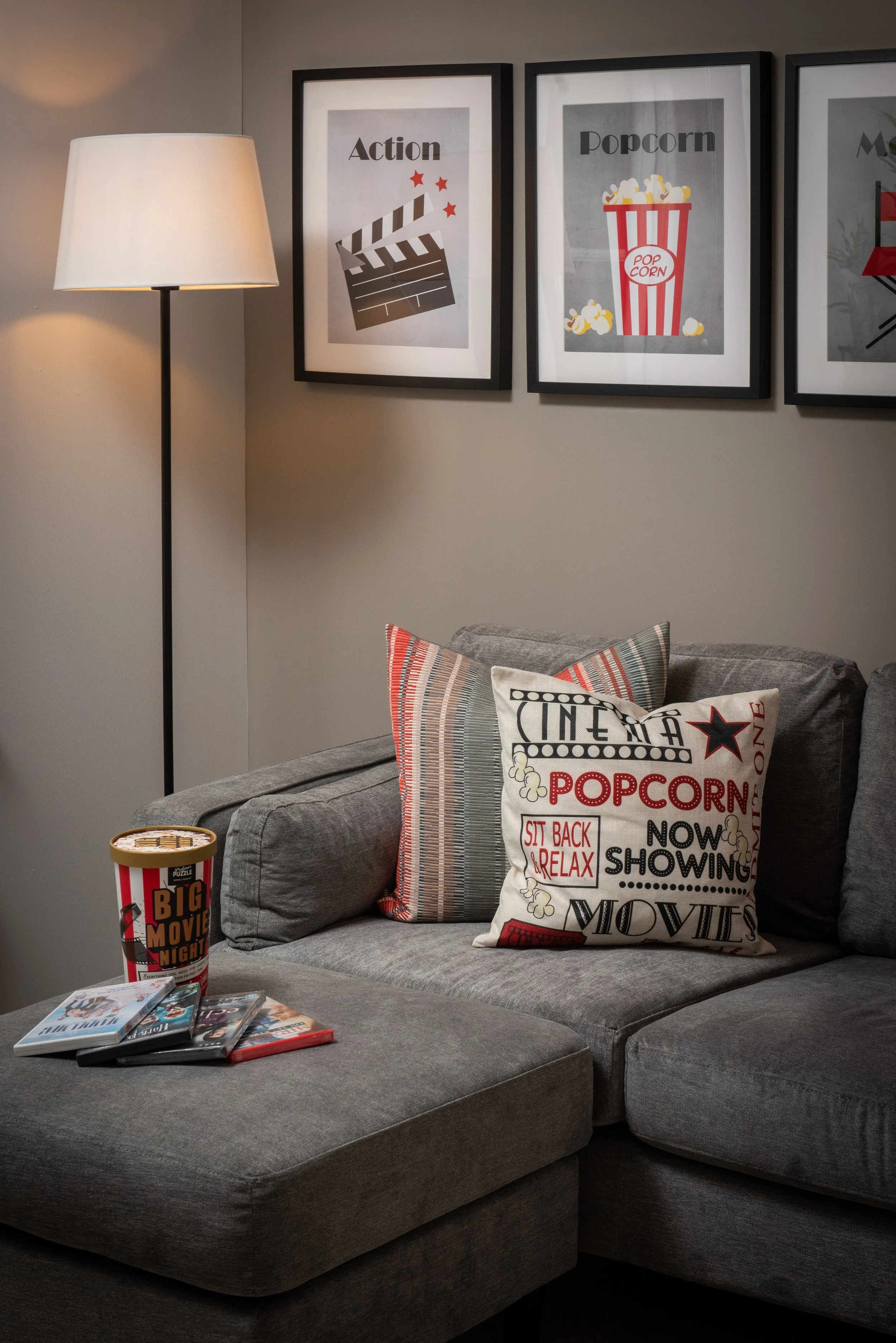 009 PersimmonTeeside_HarebellMeadows_Whiteleaf_Detail.jpg