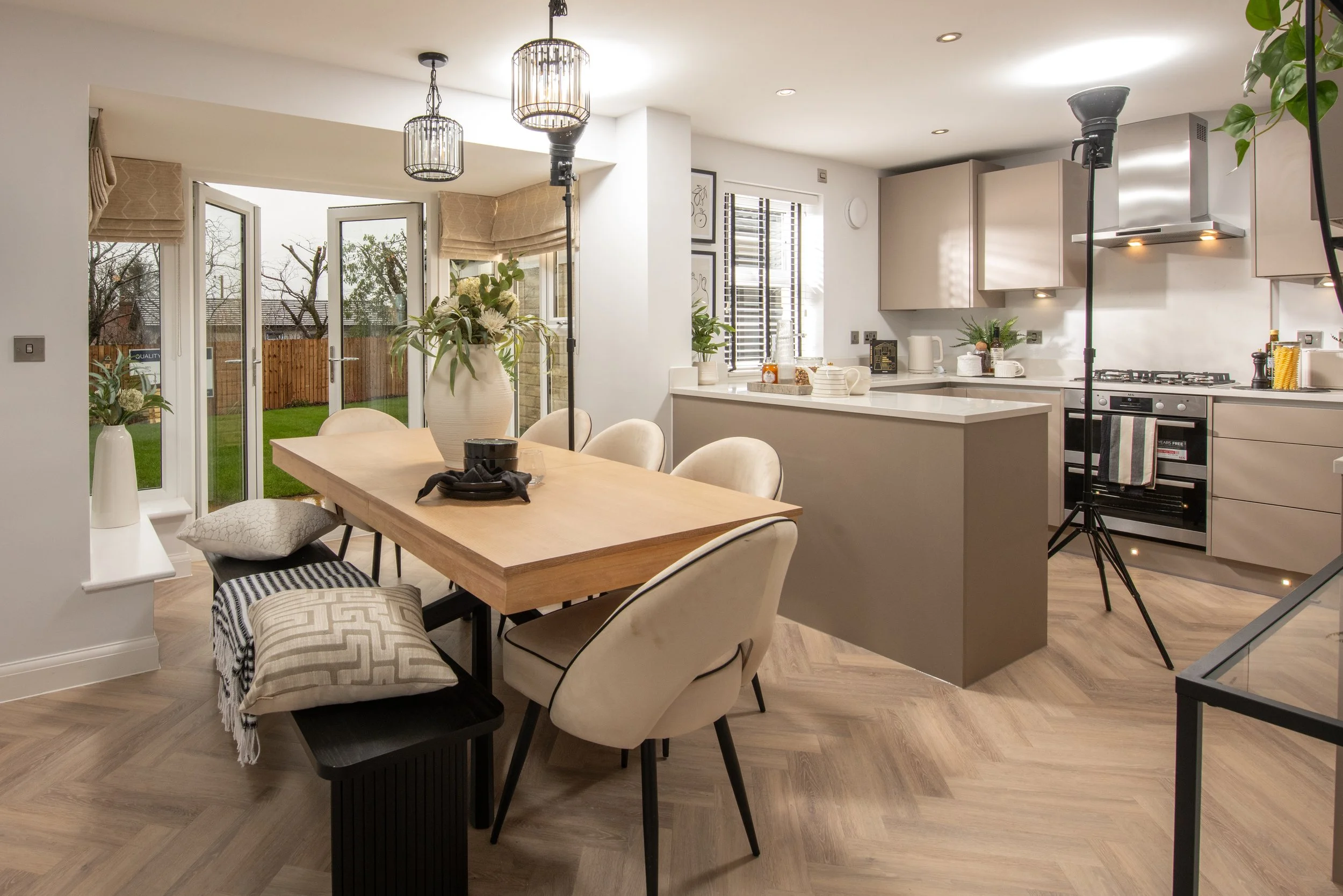 004 BYW_HollinsParkView_Sheffield_Hertford_4bed_Unedited.jpg