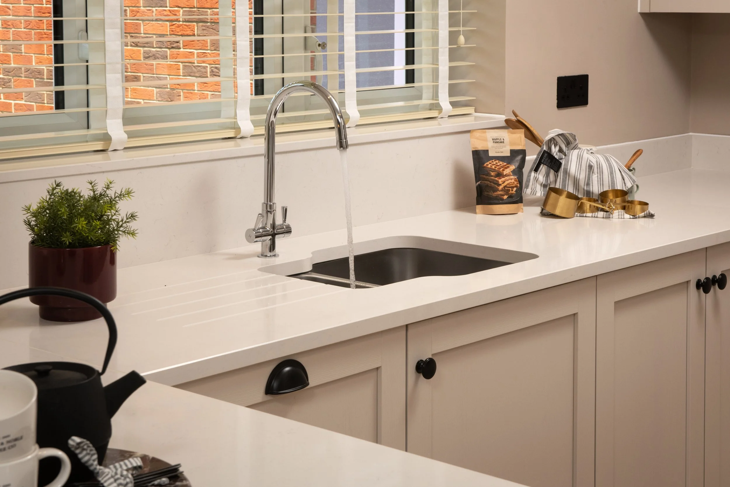 005 Allison_CranbrookGrange_Hazel_Detail-2.jpg