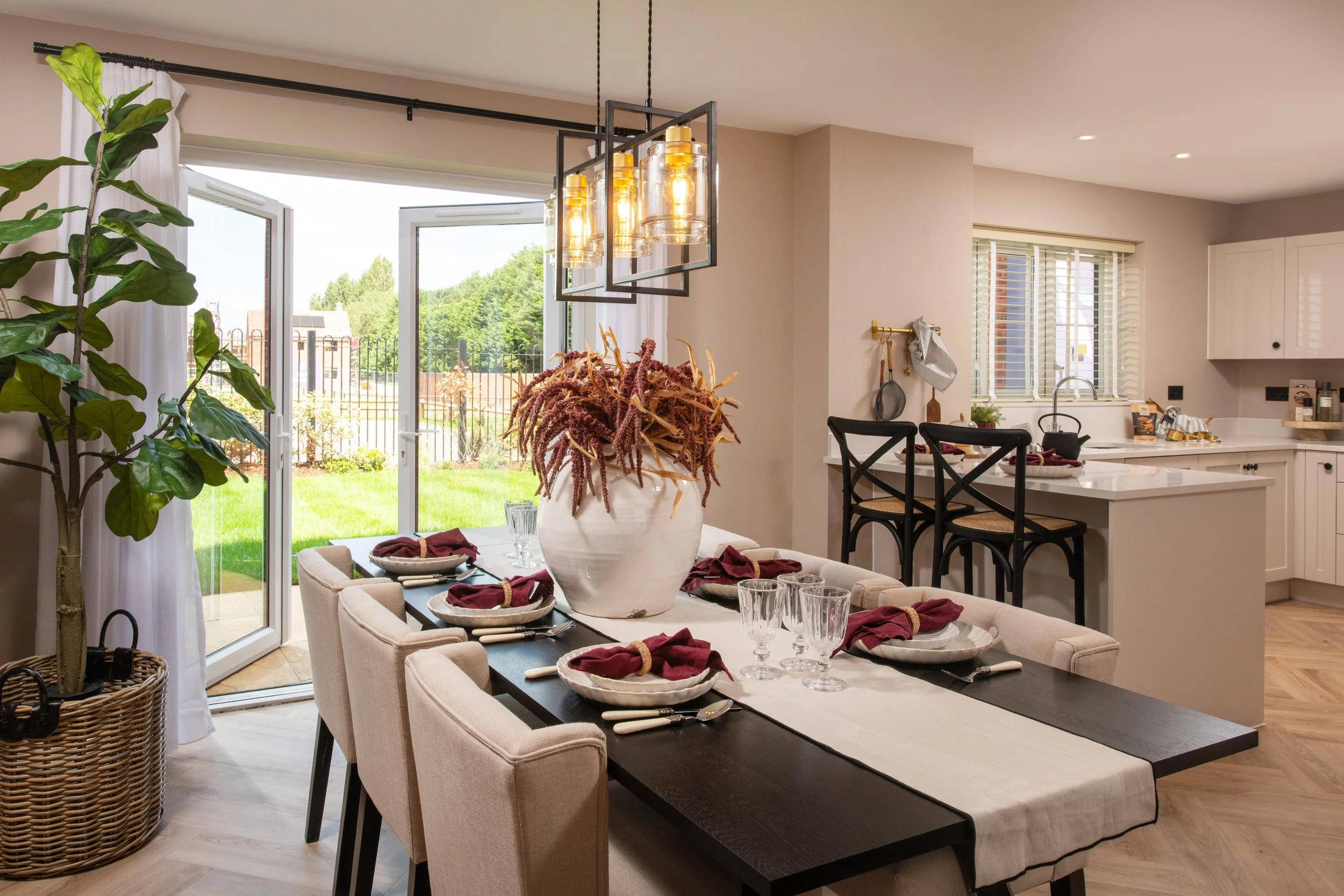 005 Allison_CranbrookGrange_Hazel_Rooms-2.jpg