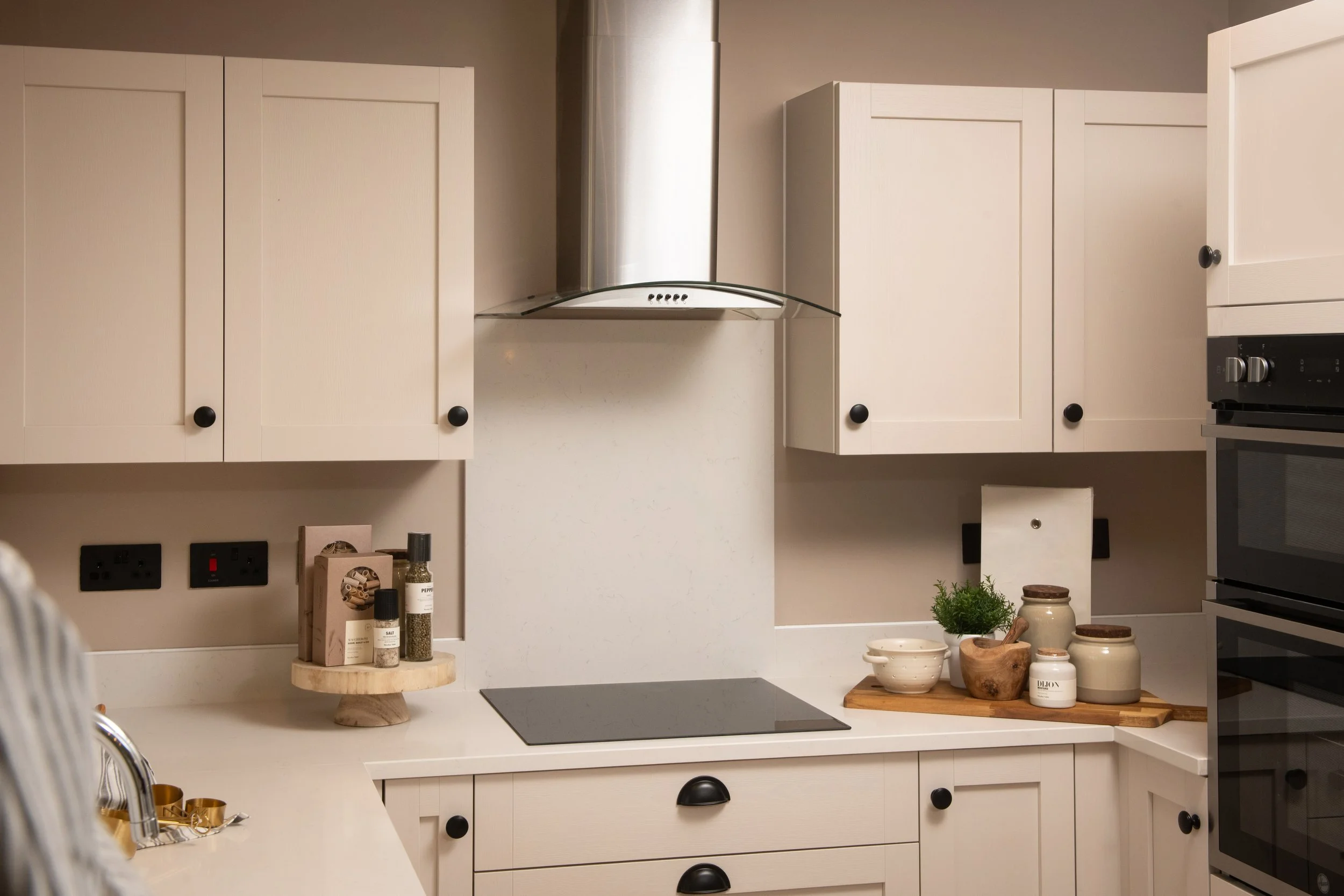 007 Allison_CranbrookGrange_Hazel_Detail-2.jpg