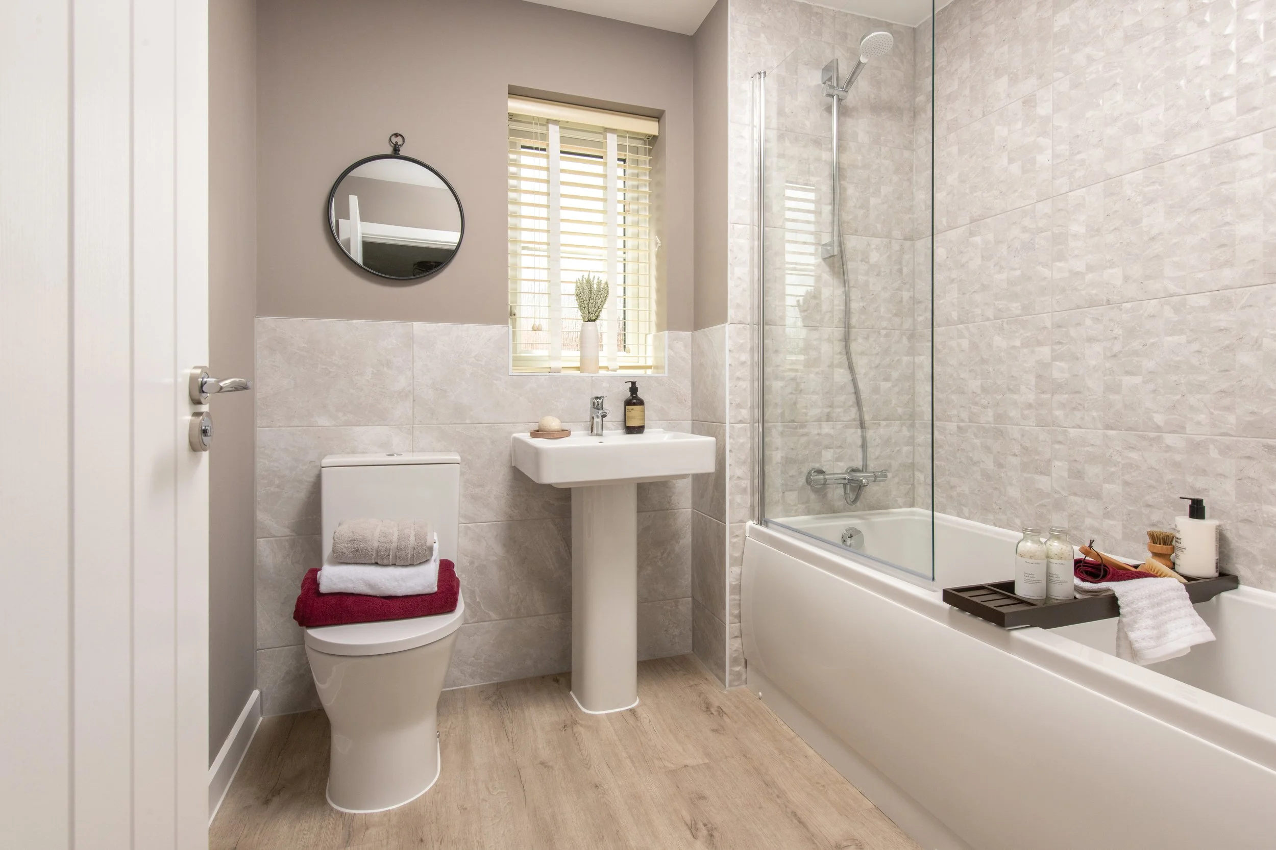 005 Allison_CranbrookGrange_Hazel_Rooms.jpg