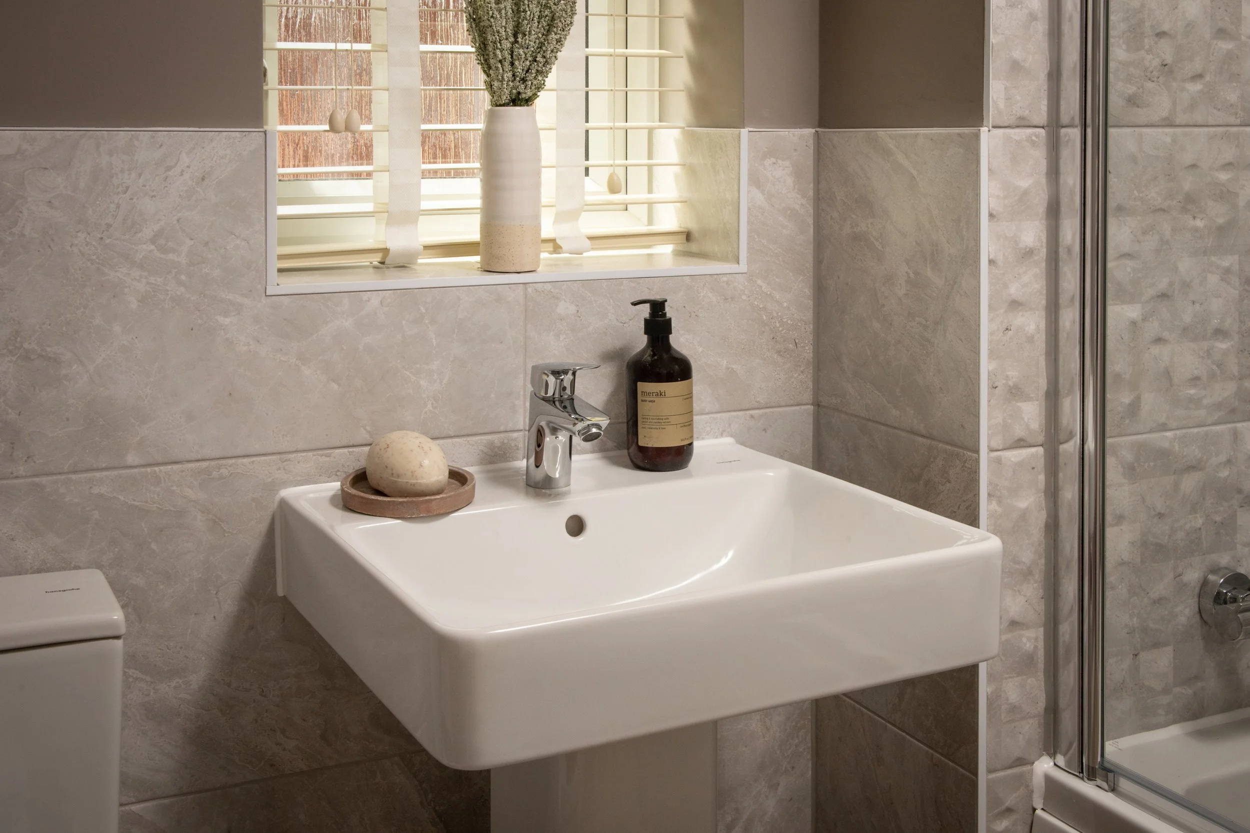 009 Allison_CranbrookGrange_Hazel_Detail.jpg