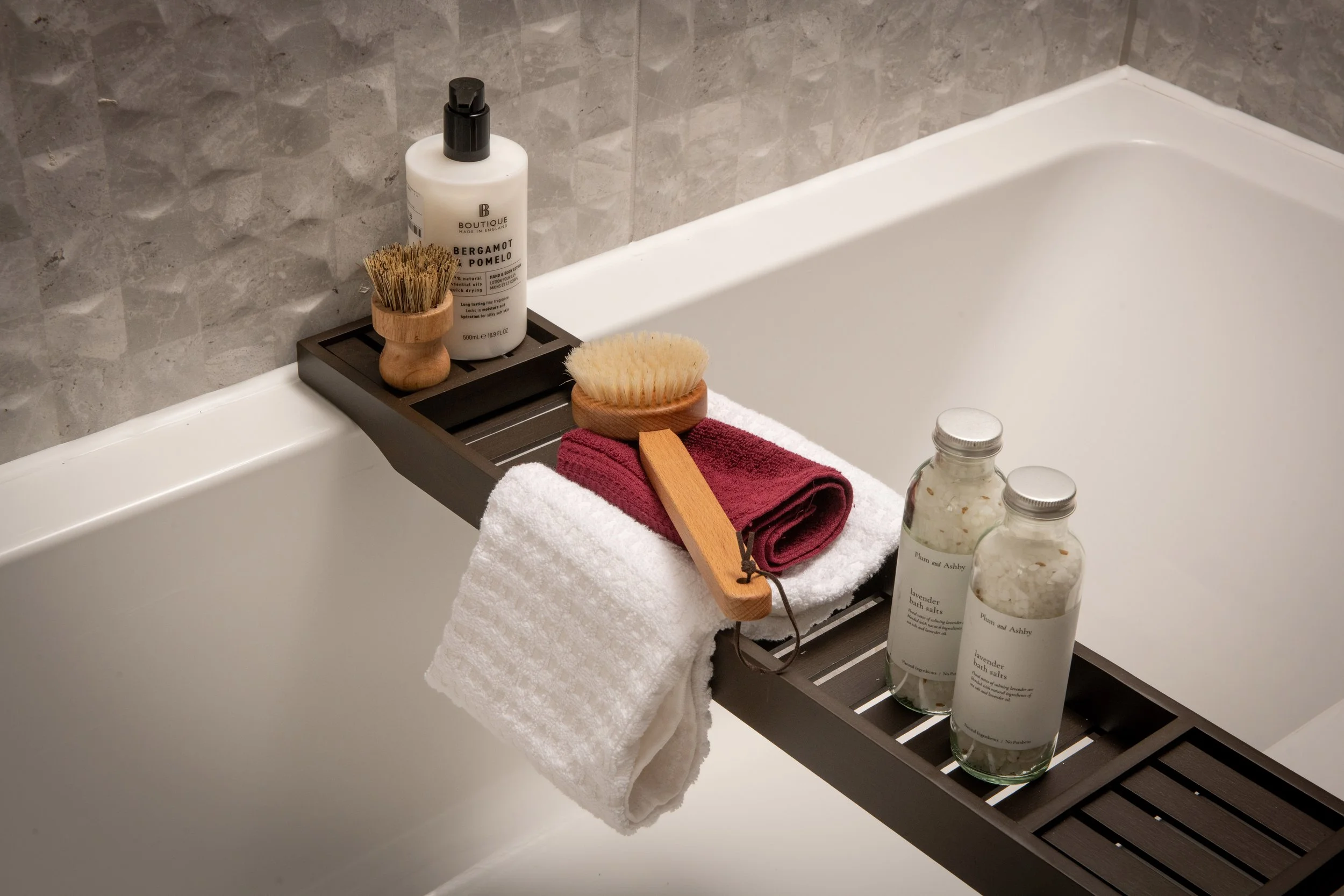 010 Allison_CranbrookGrange_Hazel_Detail.jpg