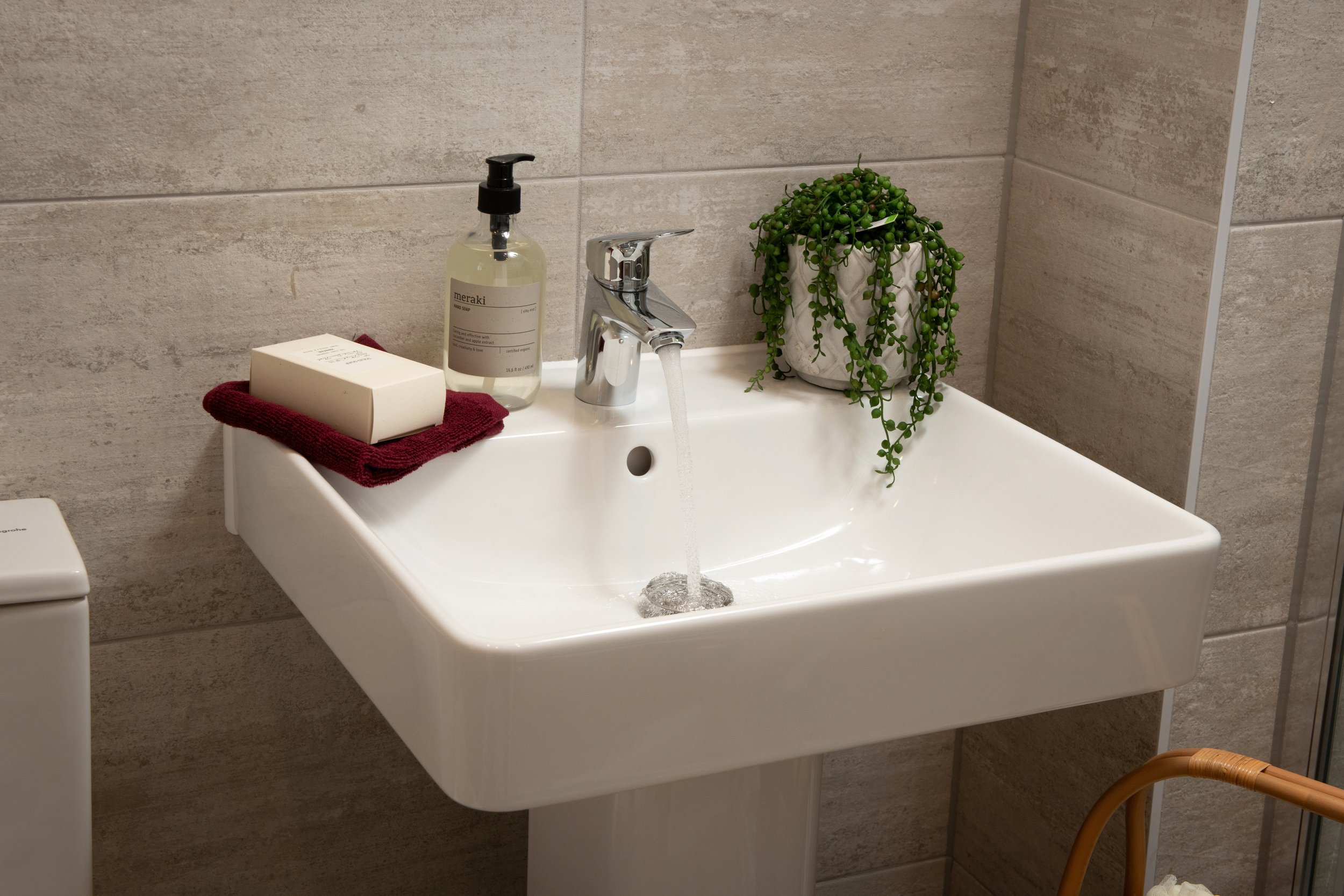 014 Allison_CranbrookGrange_Hazel_Detail-2.jpg