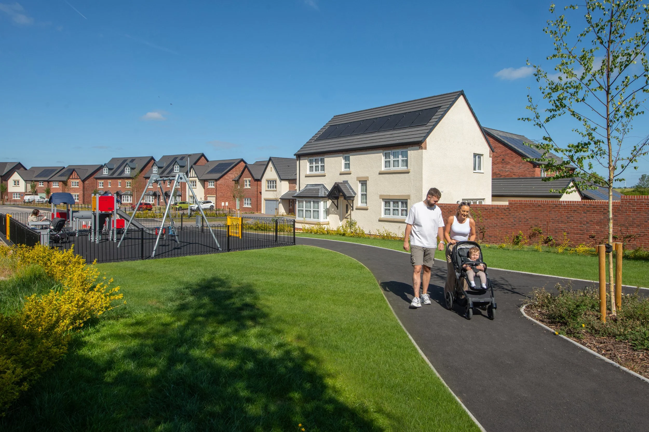 002 Story_StAndrewsGardens_Lifestyle_Web.jpg