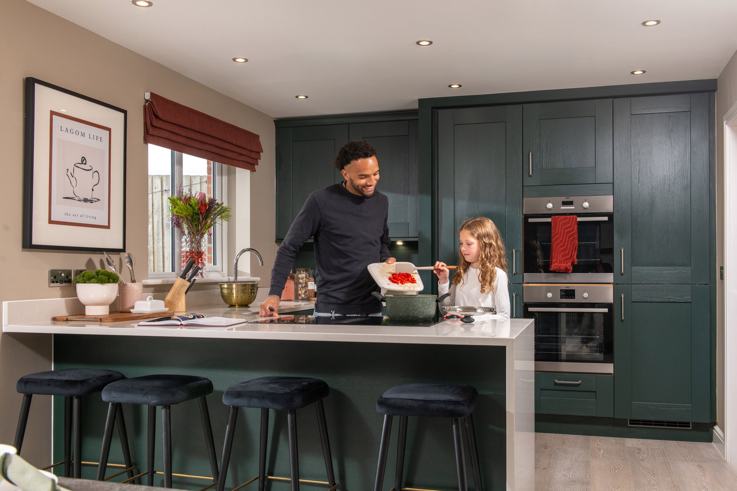 041 Story_StAndrewsGardens_Hewson_Lifestyle_Web.jpg