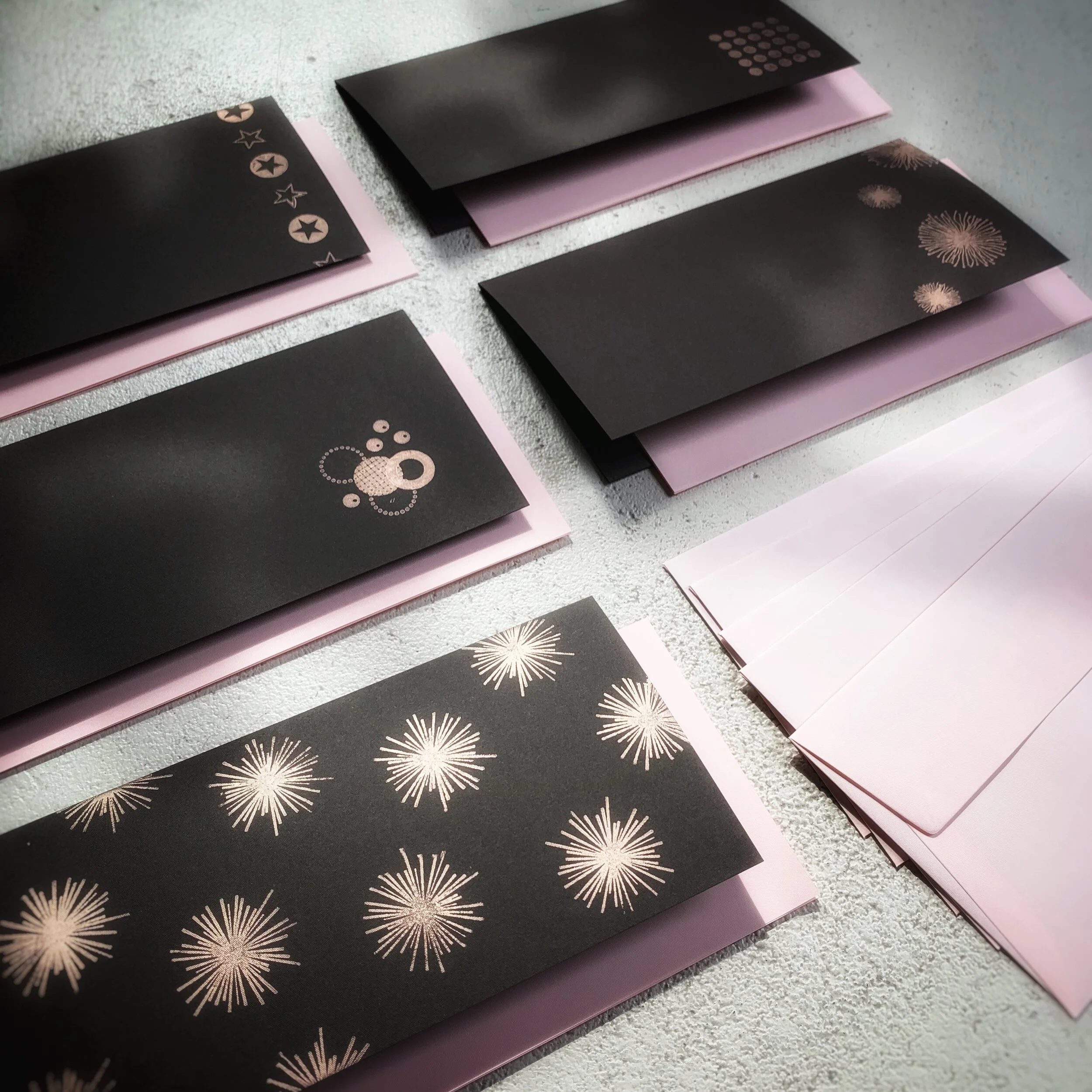 Briefpapier "Abstrakt" Braun, Rosa, Roségold