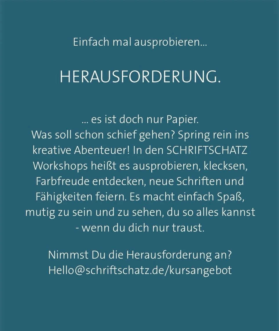 Bist du dabei? Wir haben immer eine Menge Spa&szlig; in den SCHRIFTSCHATZ Workshops. Lernen kreative Techniken, neue Schriften, erweitern unser Farbwissen. Und oft geht auch etwas daneben - na und?! 😅
Dann starten wir neu und werden besser. 
Es ist 