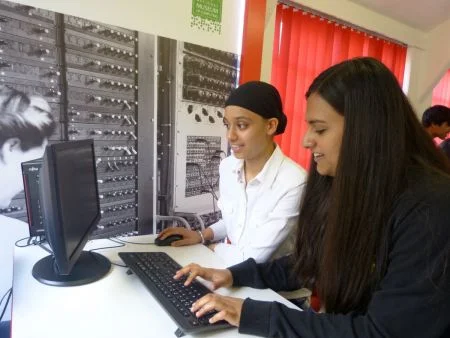 Fujitsu hub opens 2016.jpg