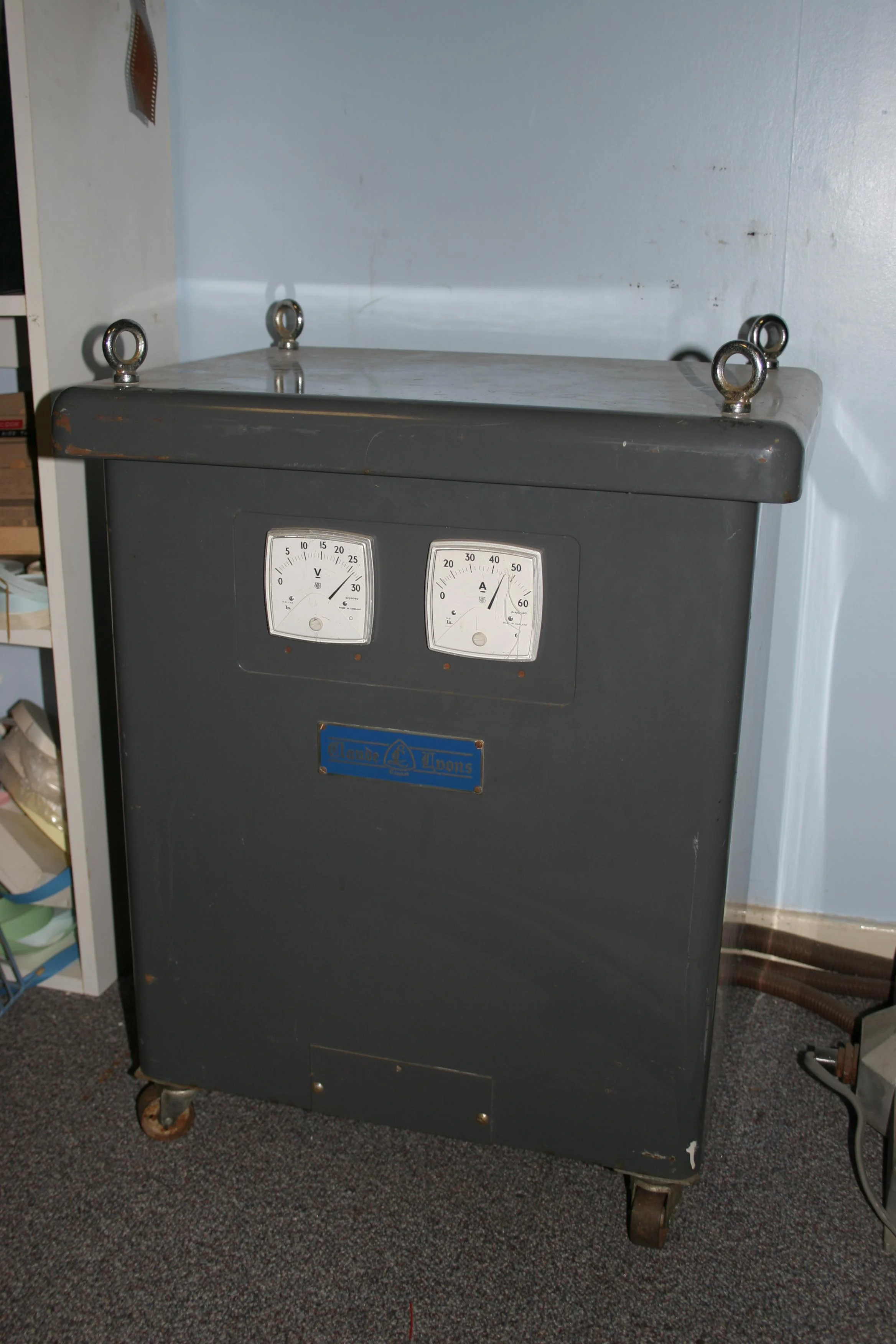 Fig 1 -The Type 4 battery charger