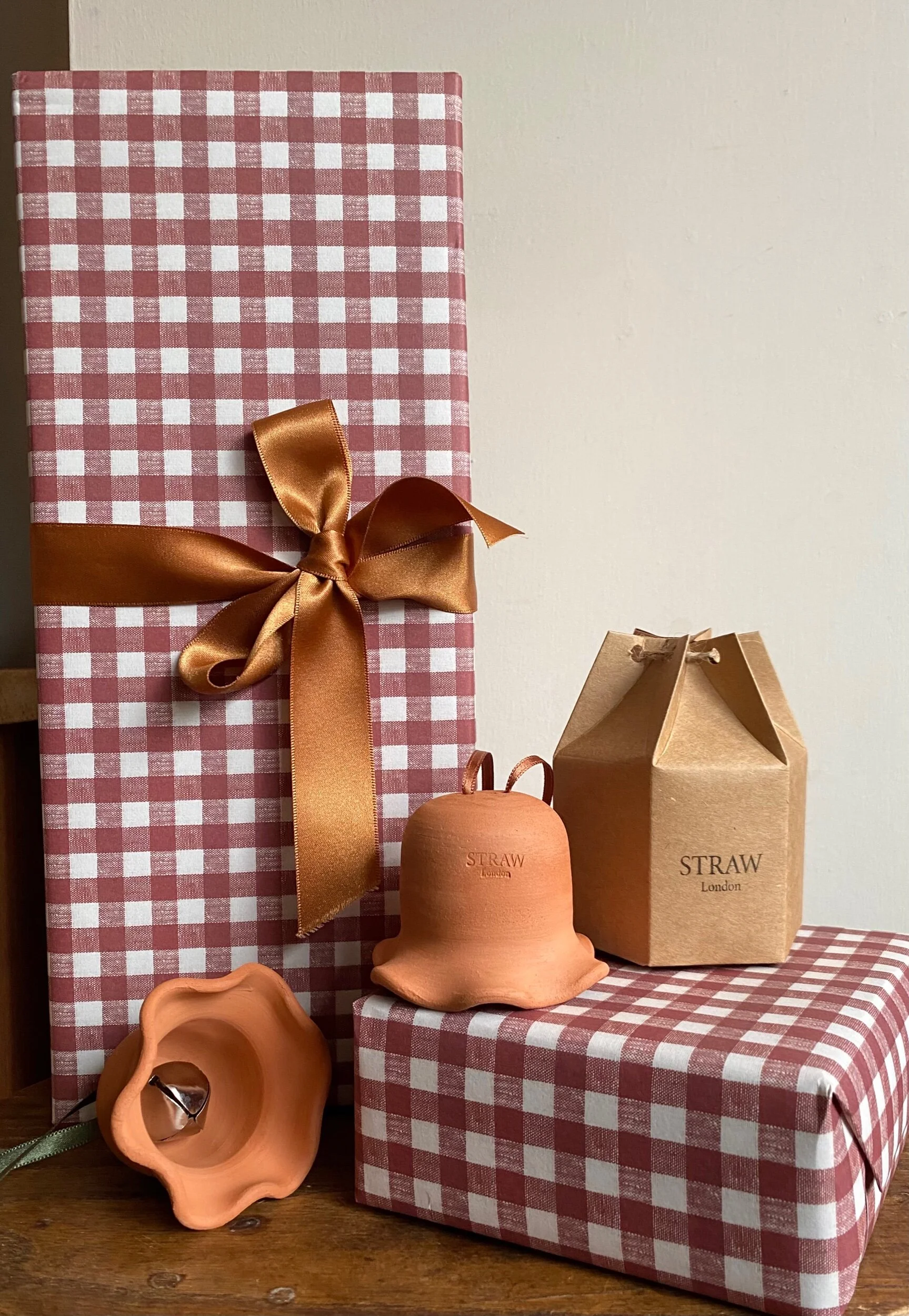 CA92E4A2-2860-4A1C-96EF-DA96FCB8E101