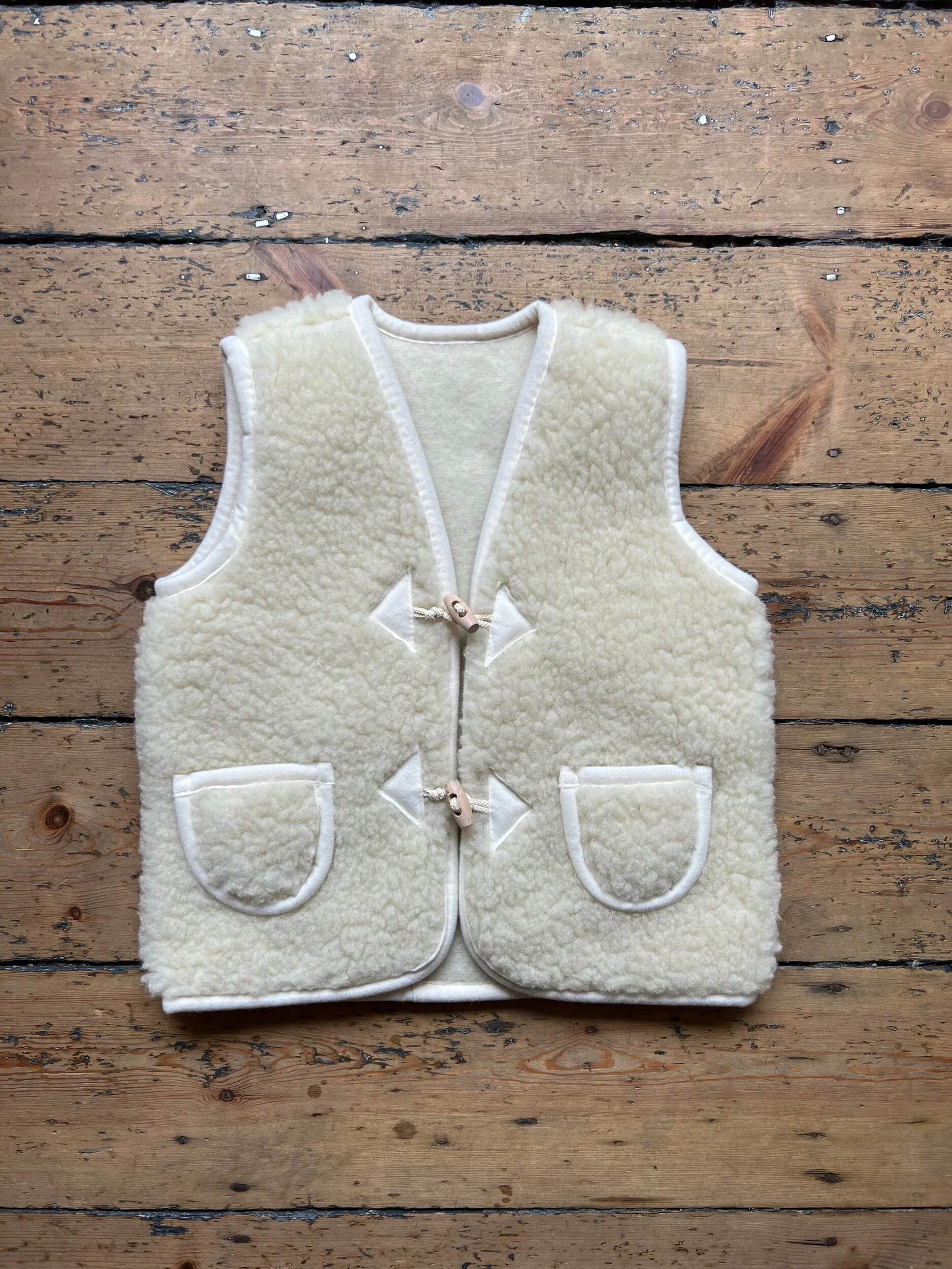 BE1632DE-6F35-4F7B-BBA6-FF722C3ED180