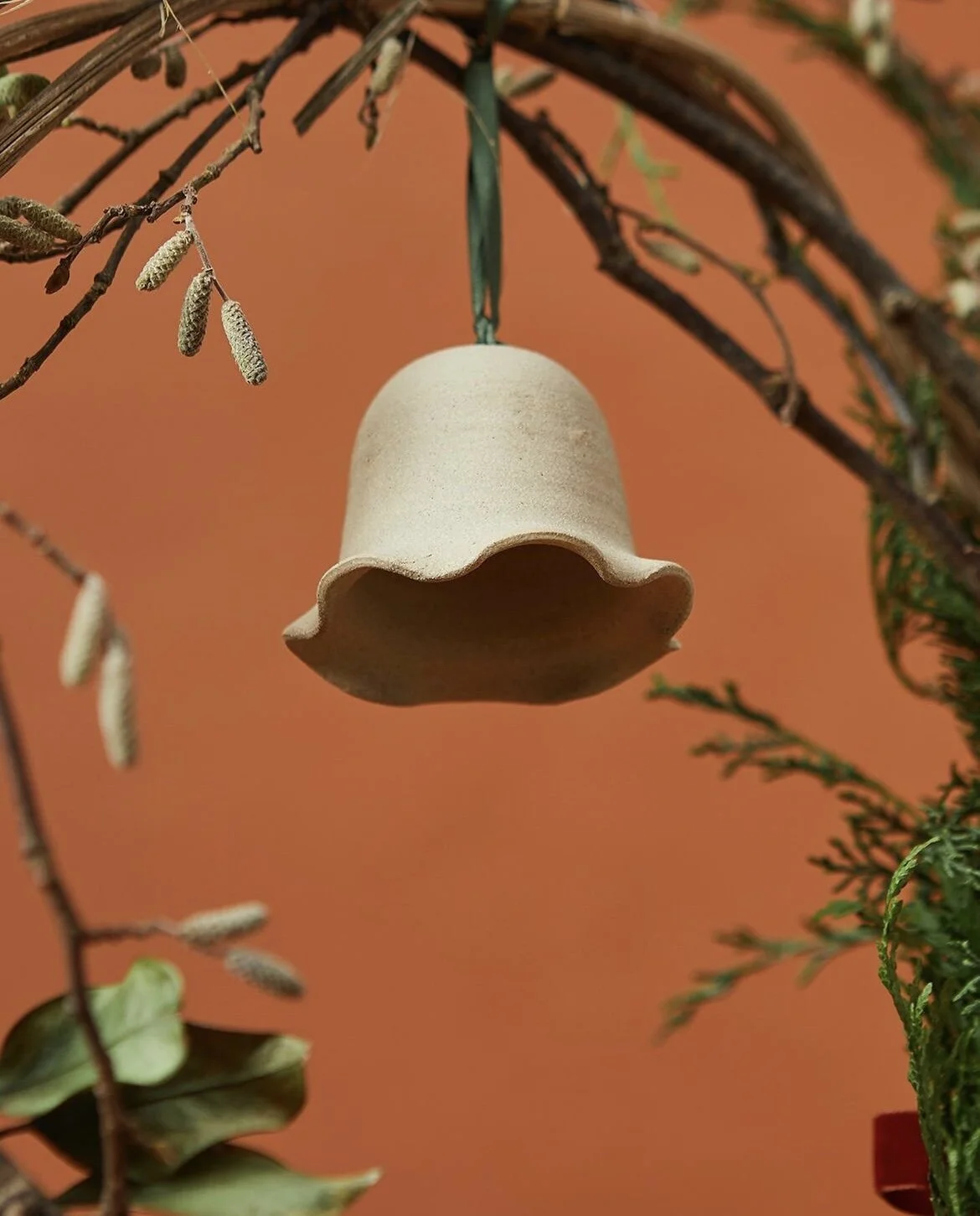 DCF2F4F6-0205-440A-85D8-A82142B3C098