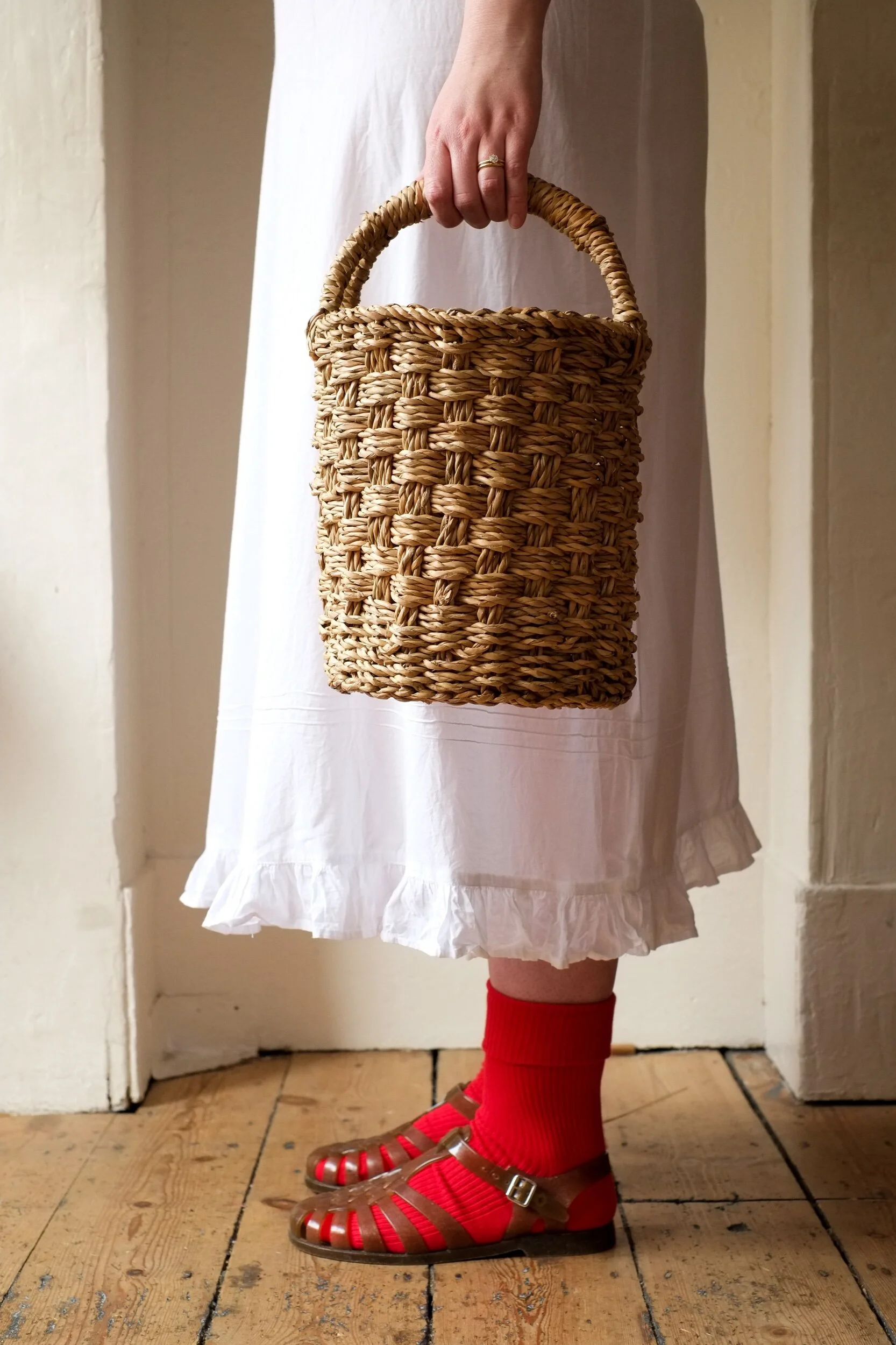 E209EC44-AB2D-4FD0-B163-F98658B62243