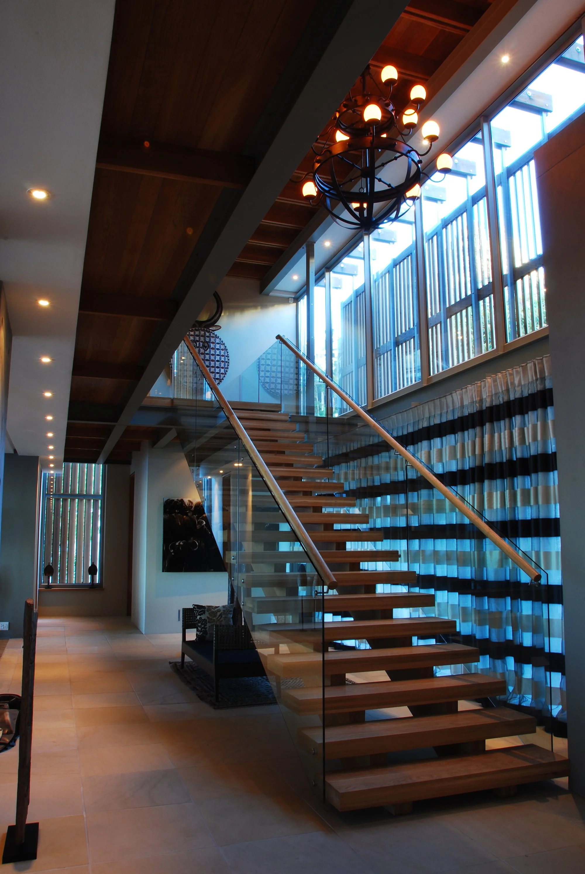 999 internal staircase 02.JPG