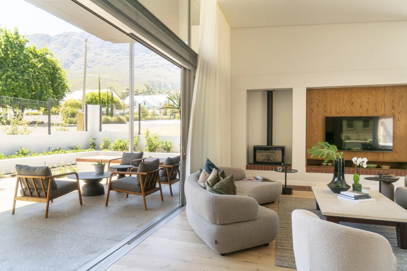 VKDB Architects Franschhoek 1.jpg