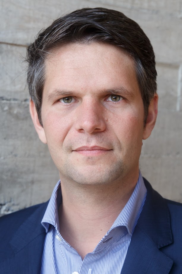 MARTIN BACH (DE)