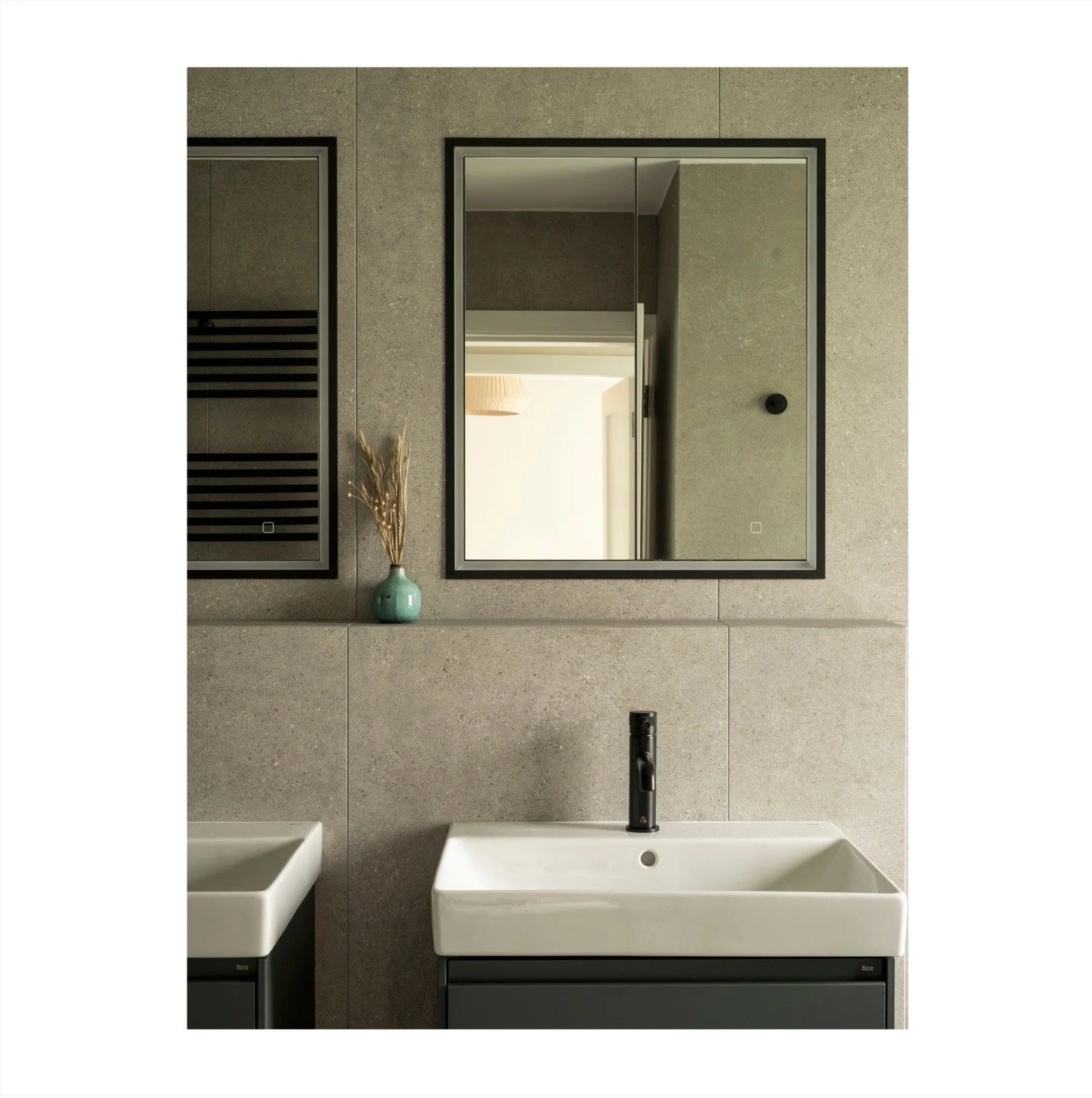 .
D U N D R U M - C O M P L E T I O N
4 of 5

A key component of the collaboration with our clients and contractors is conversations around the finite details.
 
The attention to detail really becomes apparent when you focus in on a particular room a