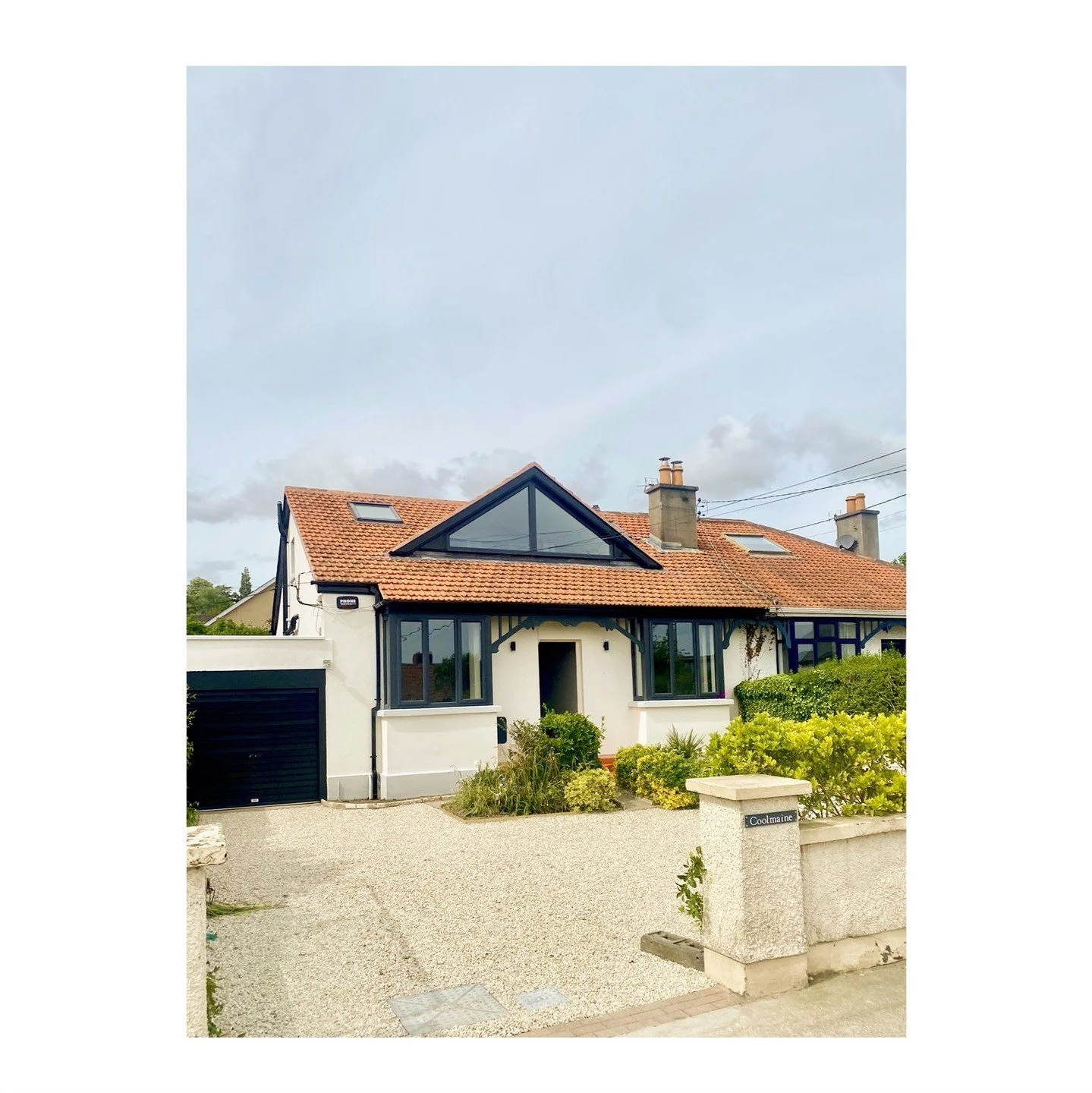 B R A Y - H A N D O V E R
2 of 2

Delighted this refurbished 1940s arts and crafts bungalow has just been handed back to its owners.

It has been upgraded with a new two-bed first floor, new kitchen extension into the rear garden, and brand new sea v