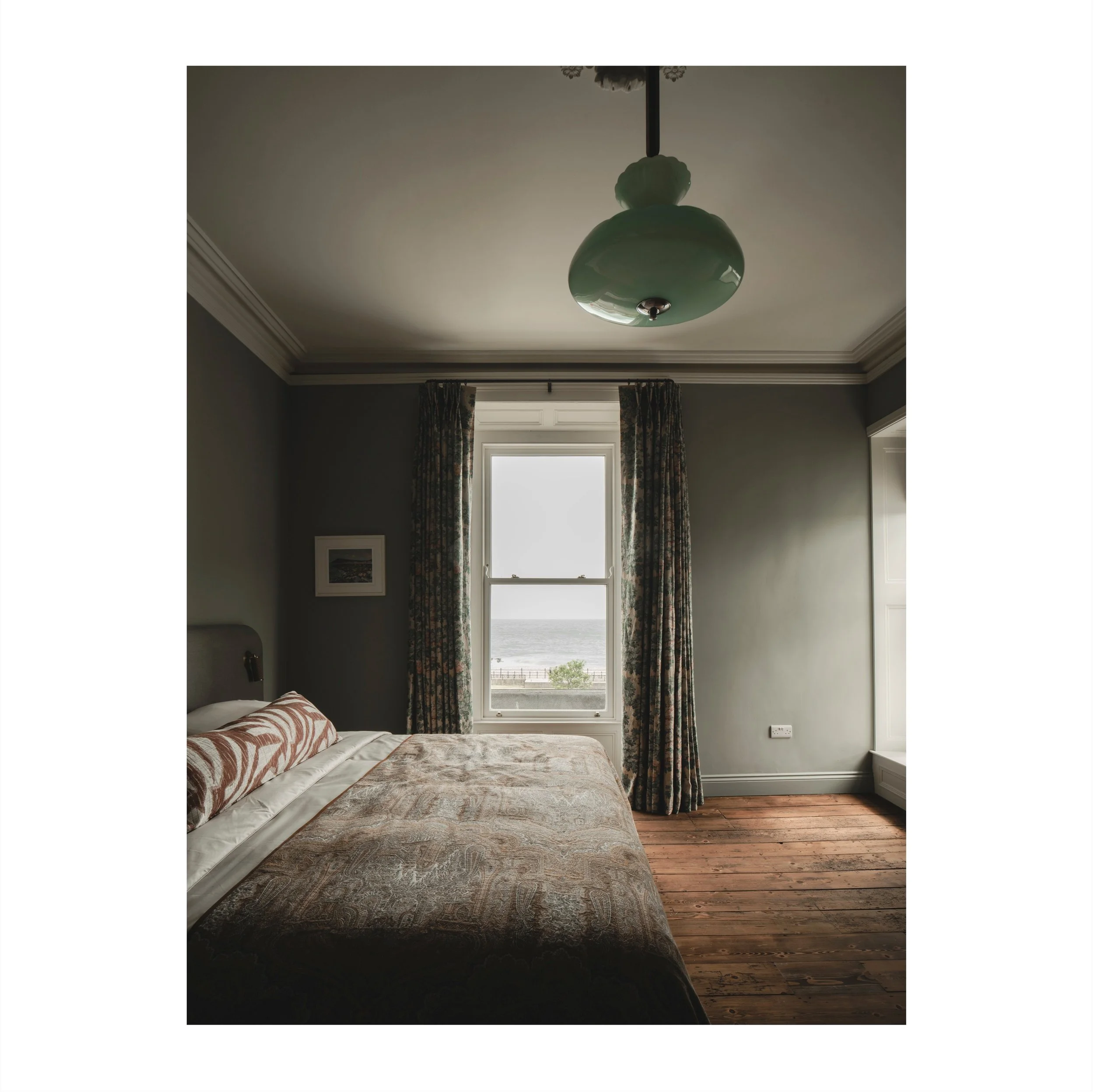 .
B R A Y - R E S T O R A T I O N
C O M P L E T I O N
2 of 6

🪵

A major priority of this restoration was bringing as many original 19th-century features back to life.

In the parlour, we reinstated a fireplace using a perfectly fitted, locally sour