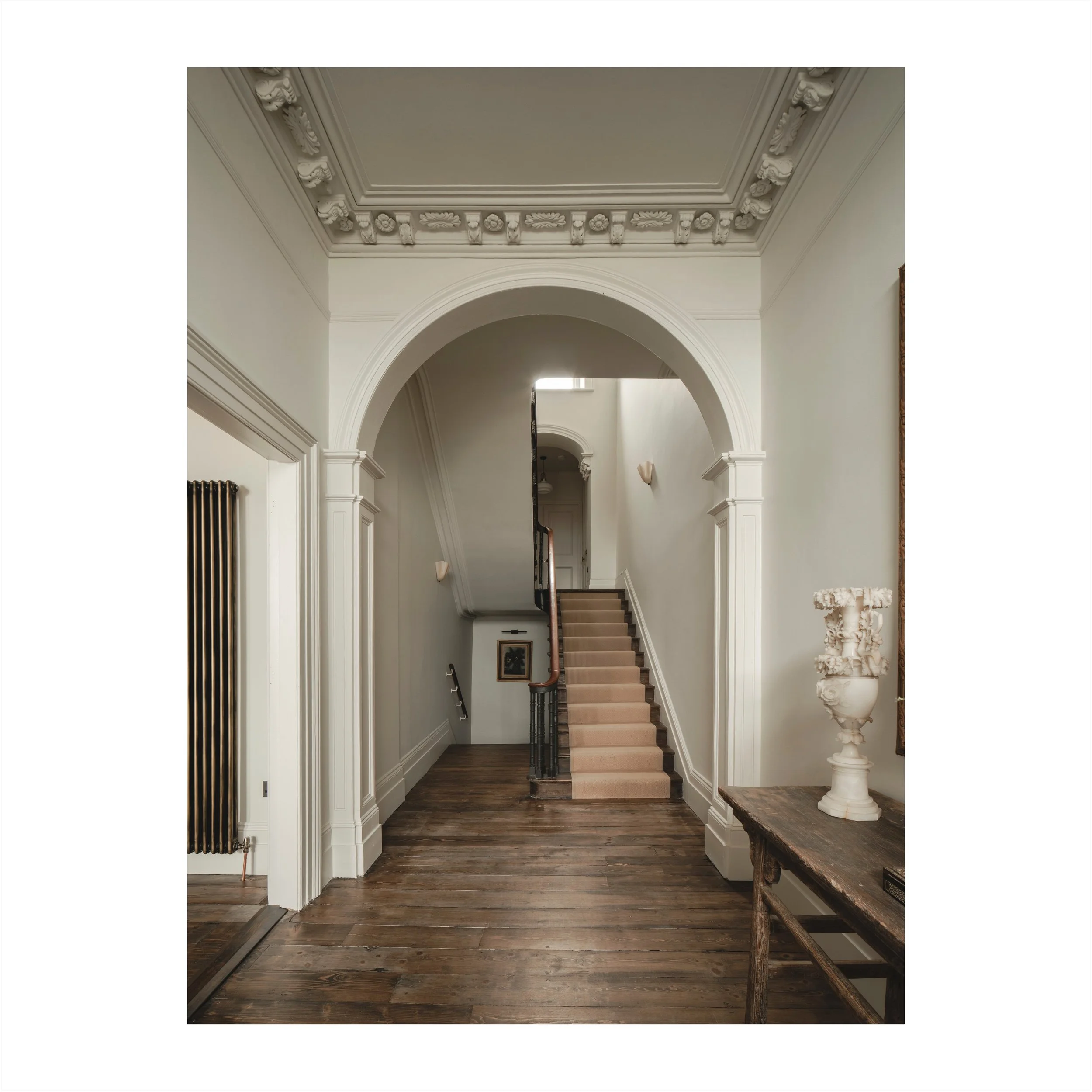 B R A Y - R E S T O R A T I O N
C O M P L E T I O N
4 of 6

💡

Lighting makes or breaks a period home. When designing the electrical layouts for this 1860s terrace, modern fluorescent tubes, harsh LED spotlights, or strip lighting were completely of