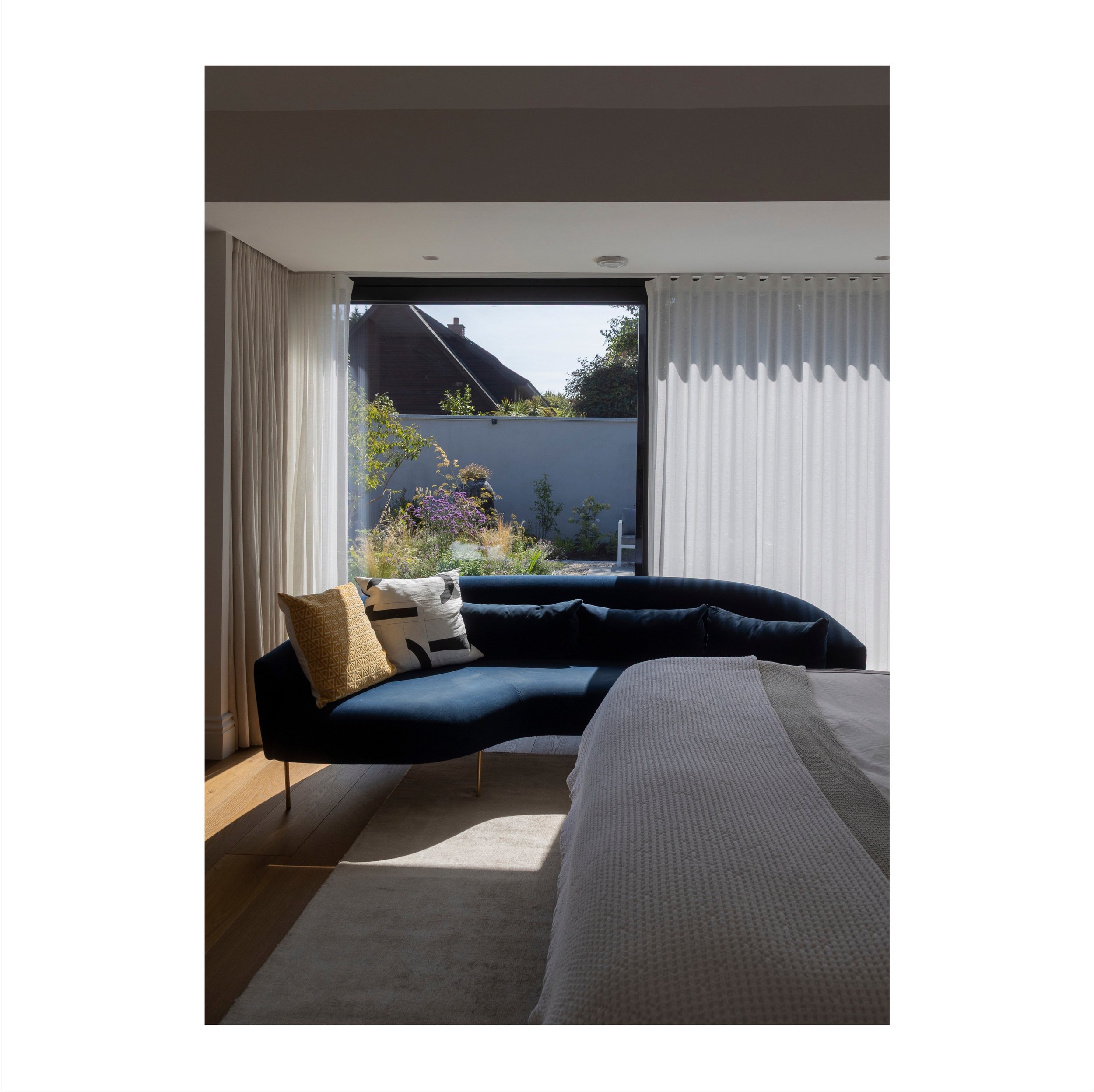 G E O R G I A N - R E S T O R A T I O N 
at M O N K S T O W N
3 of 5 

Historical soul. Zero carbon. 🔋🌿

Can a 19th-century historic home achieve a coveted A-rating? The answer is a definitive yes.

Beyond the aesthetics, the true engine of this Mo