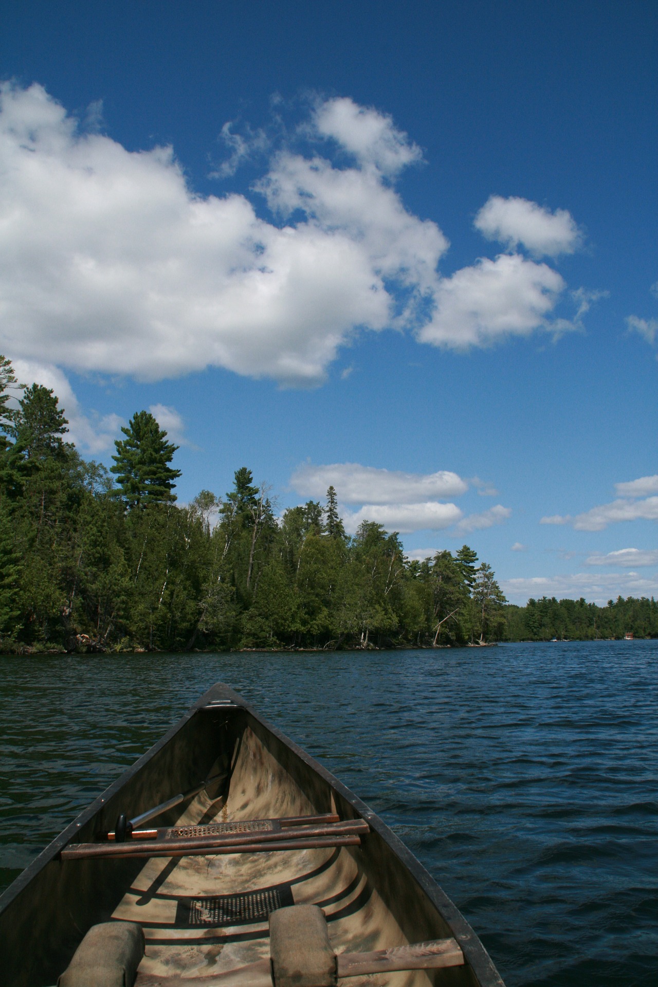 lake-302693_1920.jpg