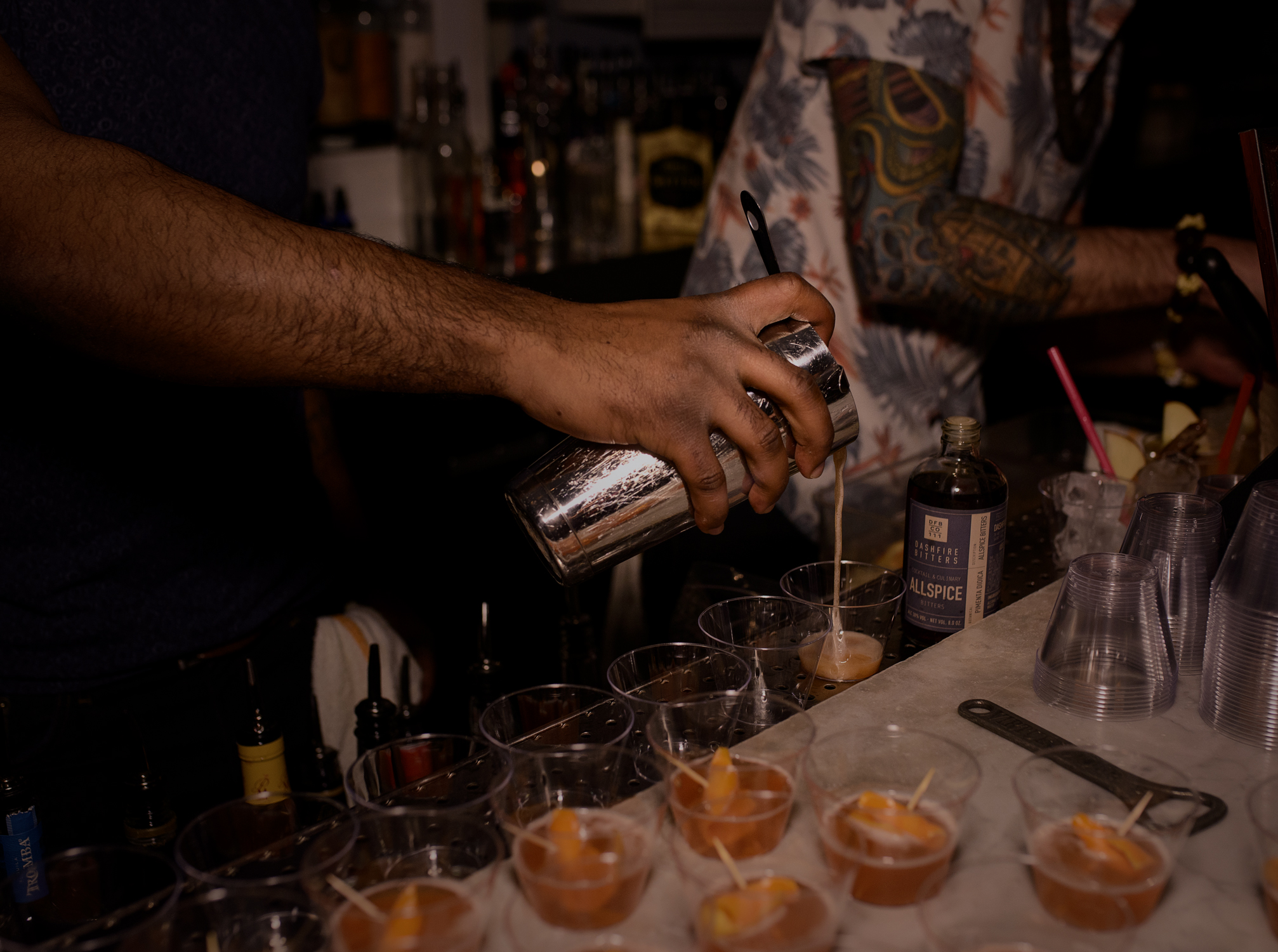 pouring_cocktails_1.jpg